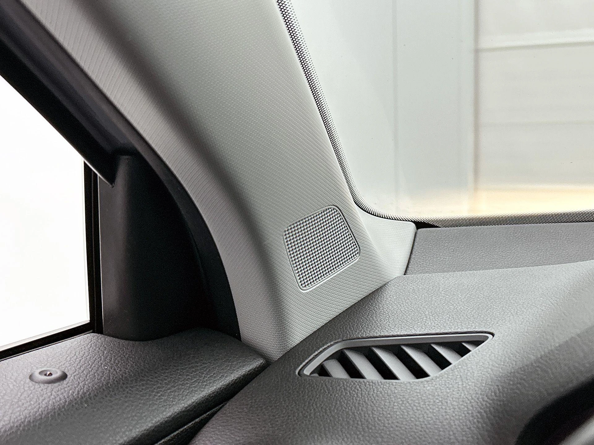 Audi-Q2-image-13