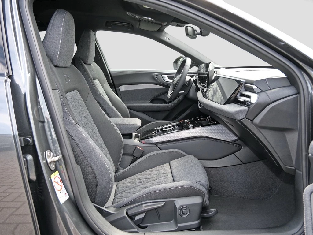Audi A5 UPE br. 81.775,- Avant e-hybrid quattro S tronic 220 kW / 299 PS