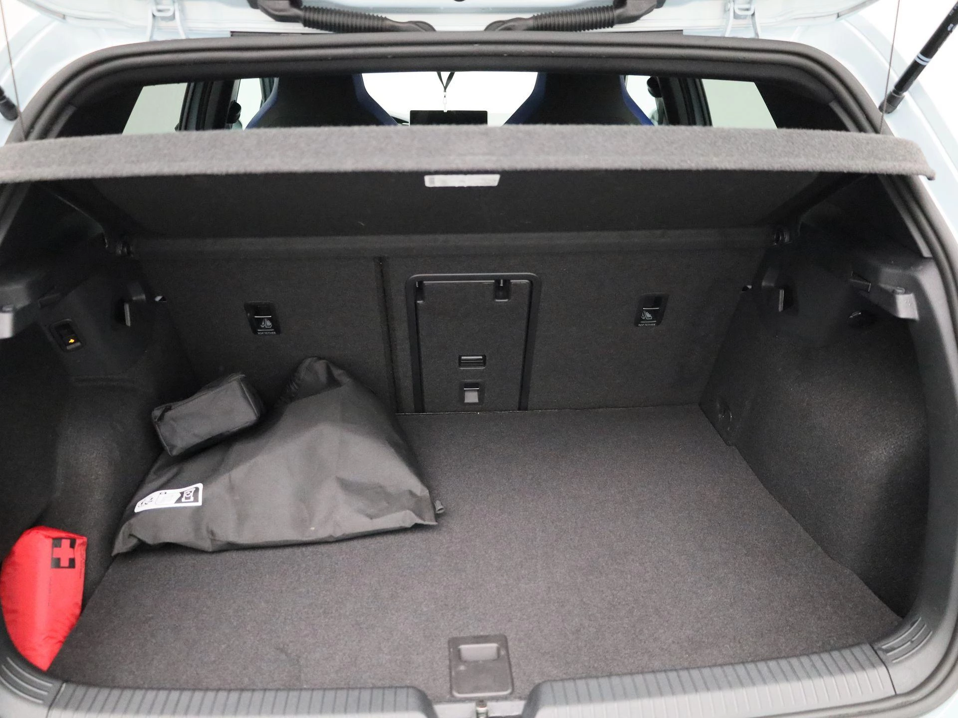 Volkswagen-Golf-image-11