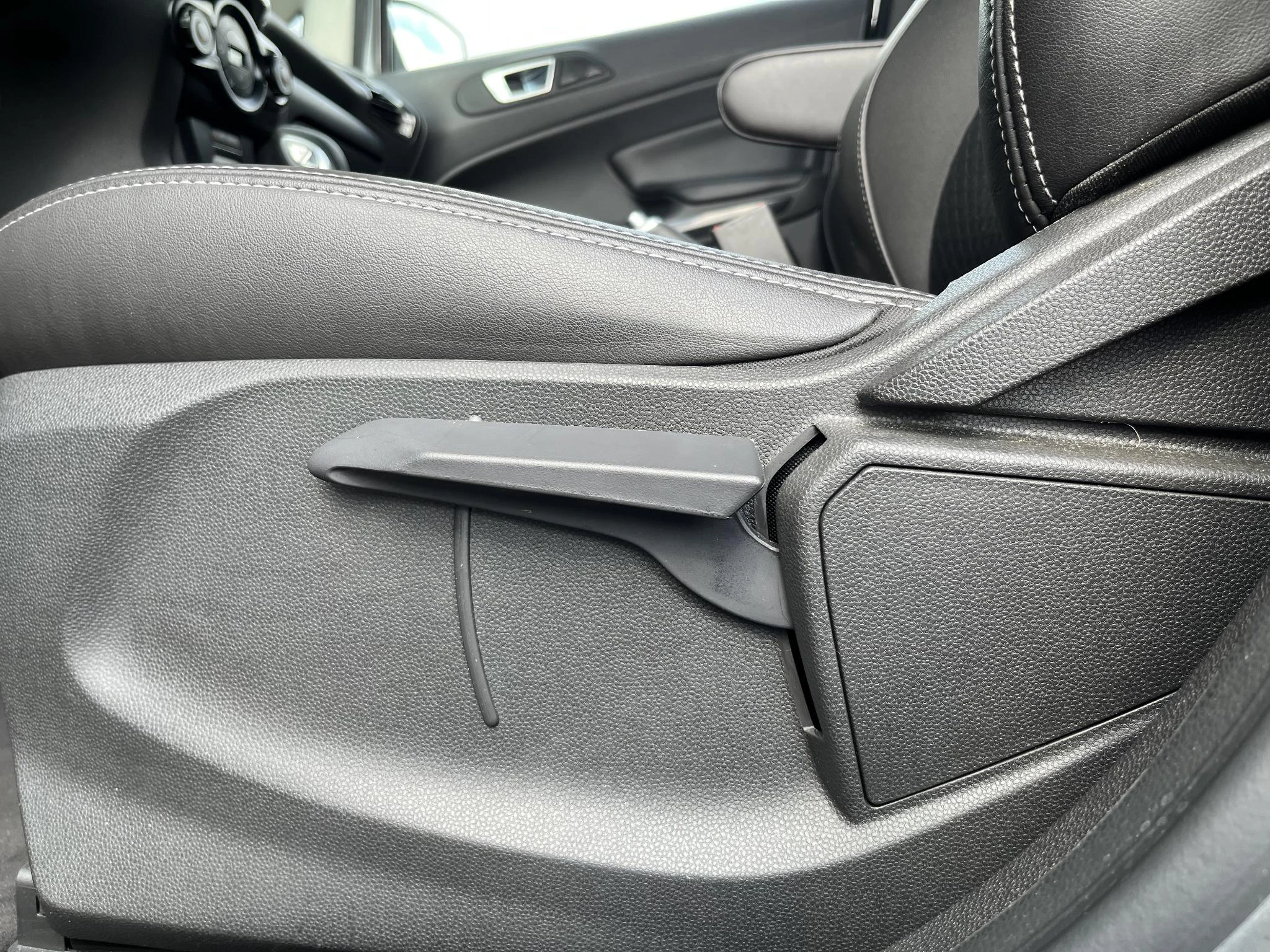 Ford-EcoSport-image-38