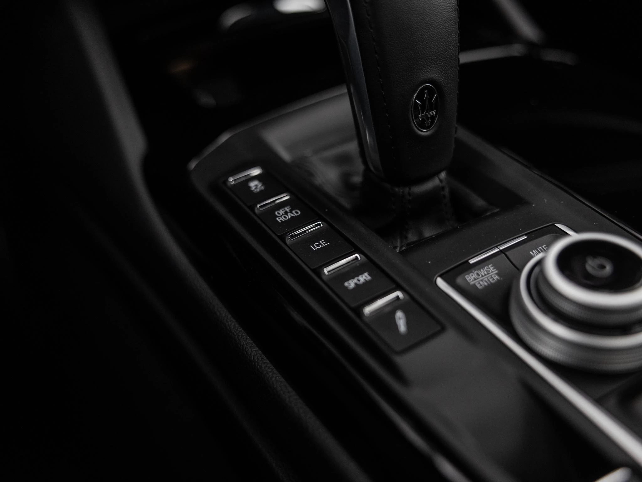 Maserati-Levante-image-53