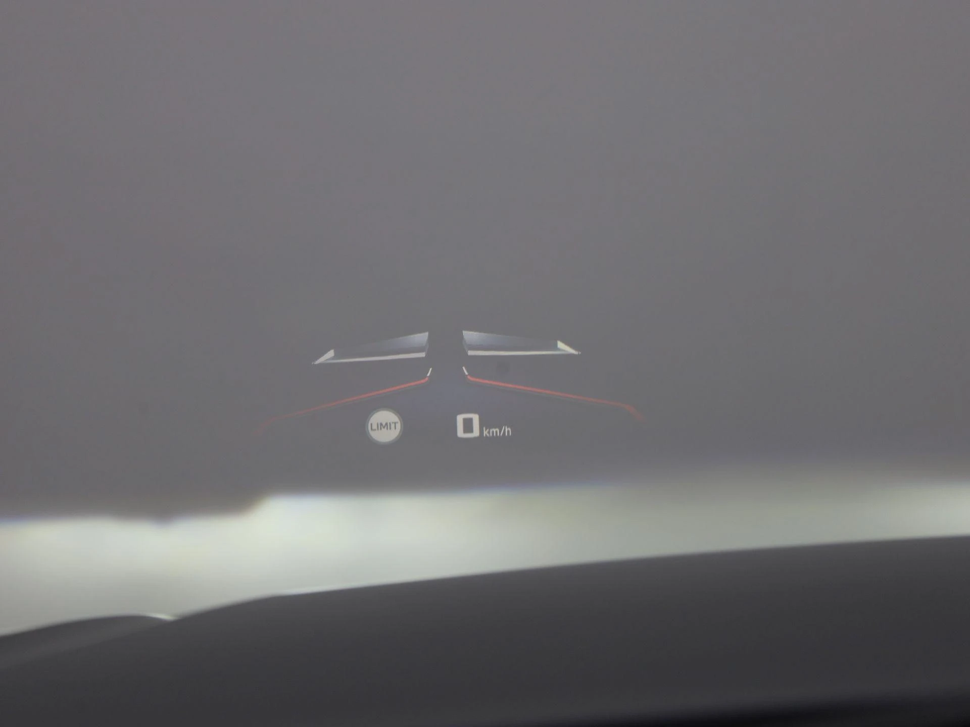BMW-i4-image-35