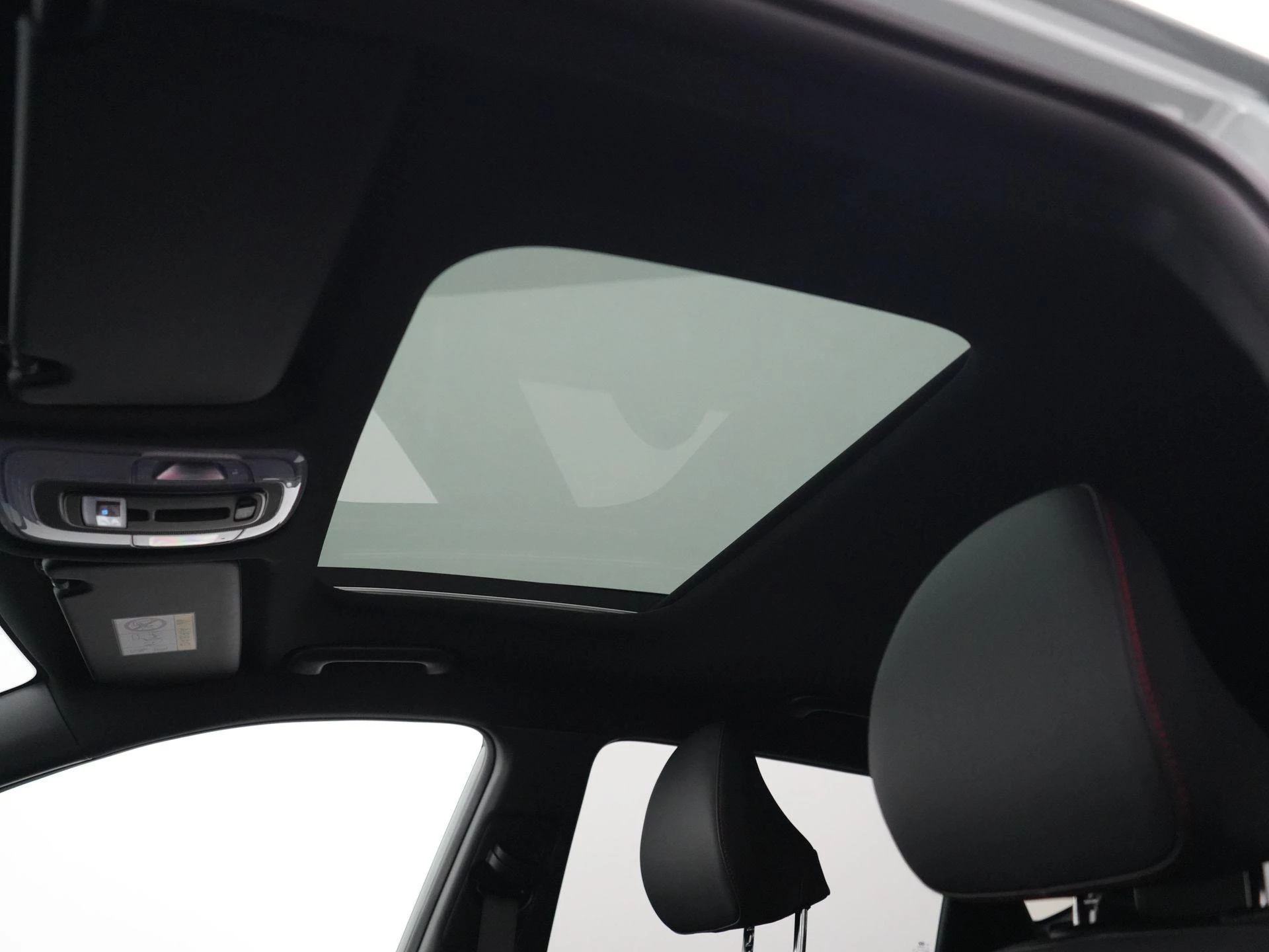 Hyundai-Kona-image-39