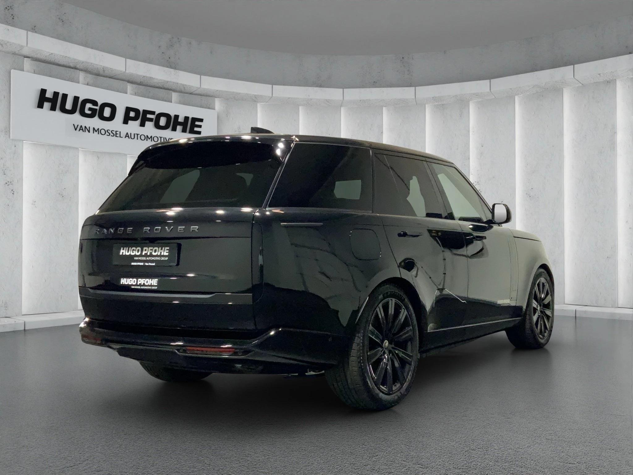 Land Rover-Range Rover-image-4
