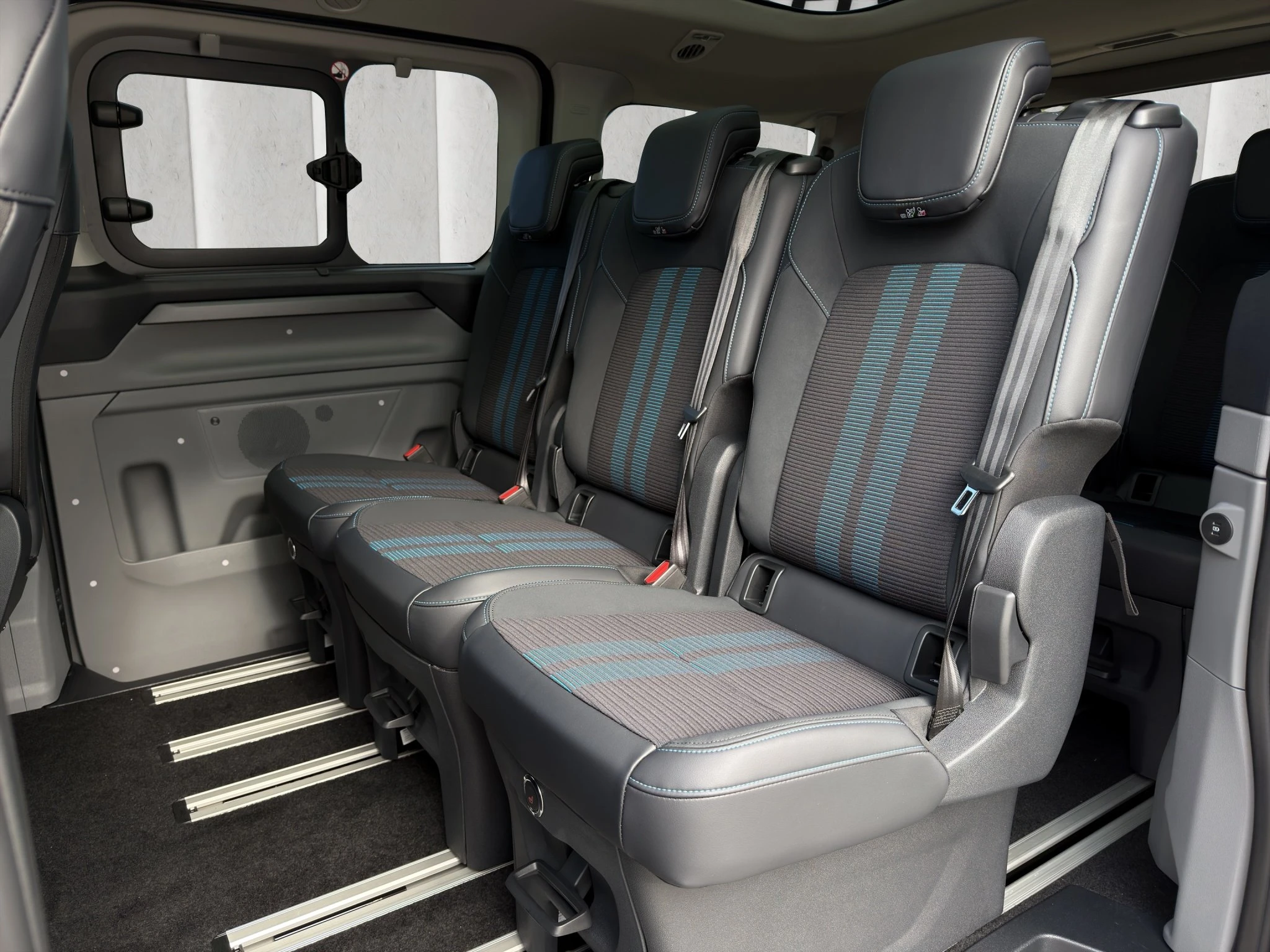 Ford-Tourneo Custom-image-10