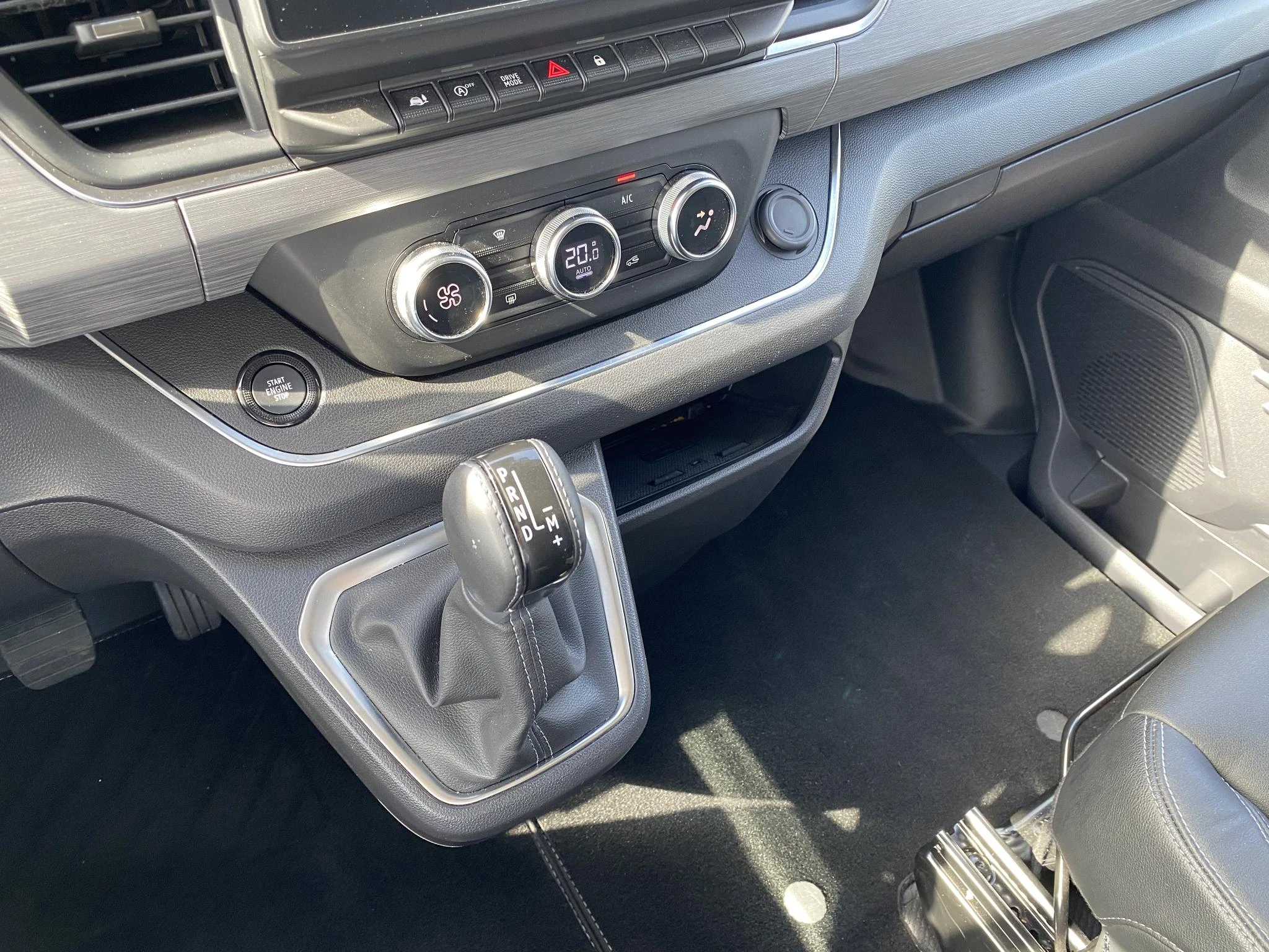 Renault-Trafic-image-9