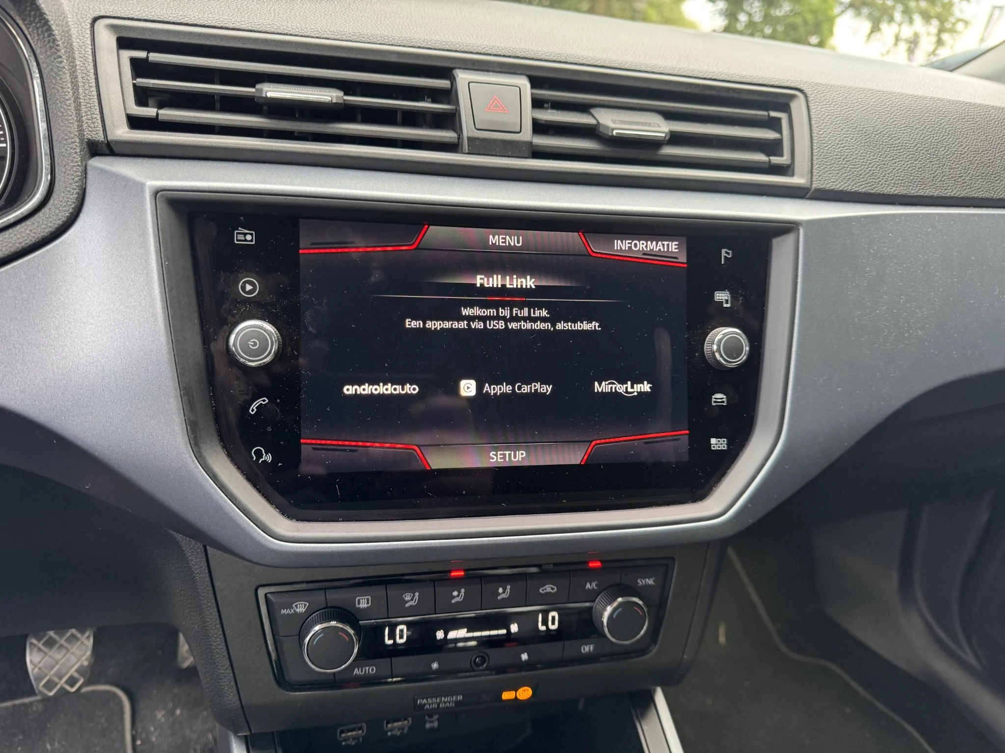 SEAT-Arona-image-7