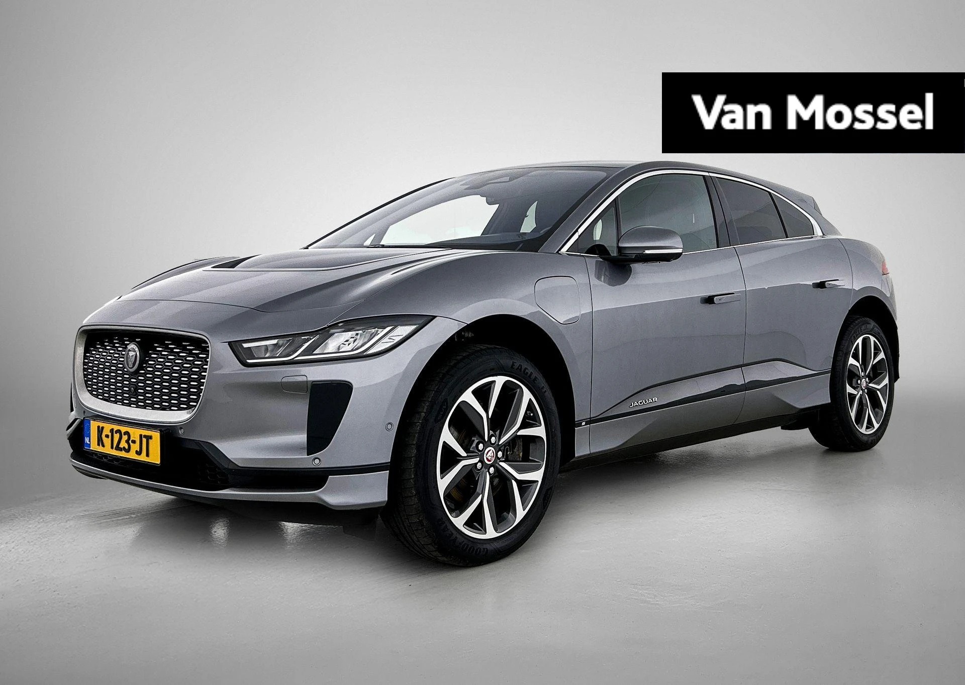 Jaguar-I-PACE-image-0