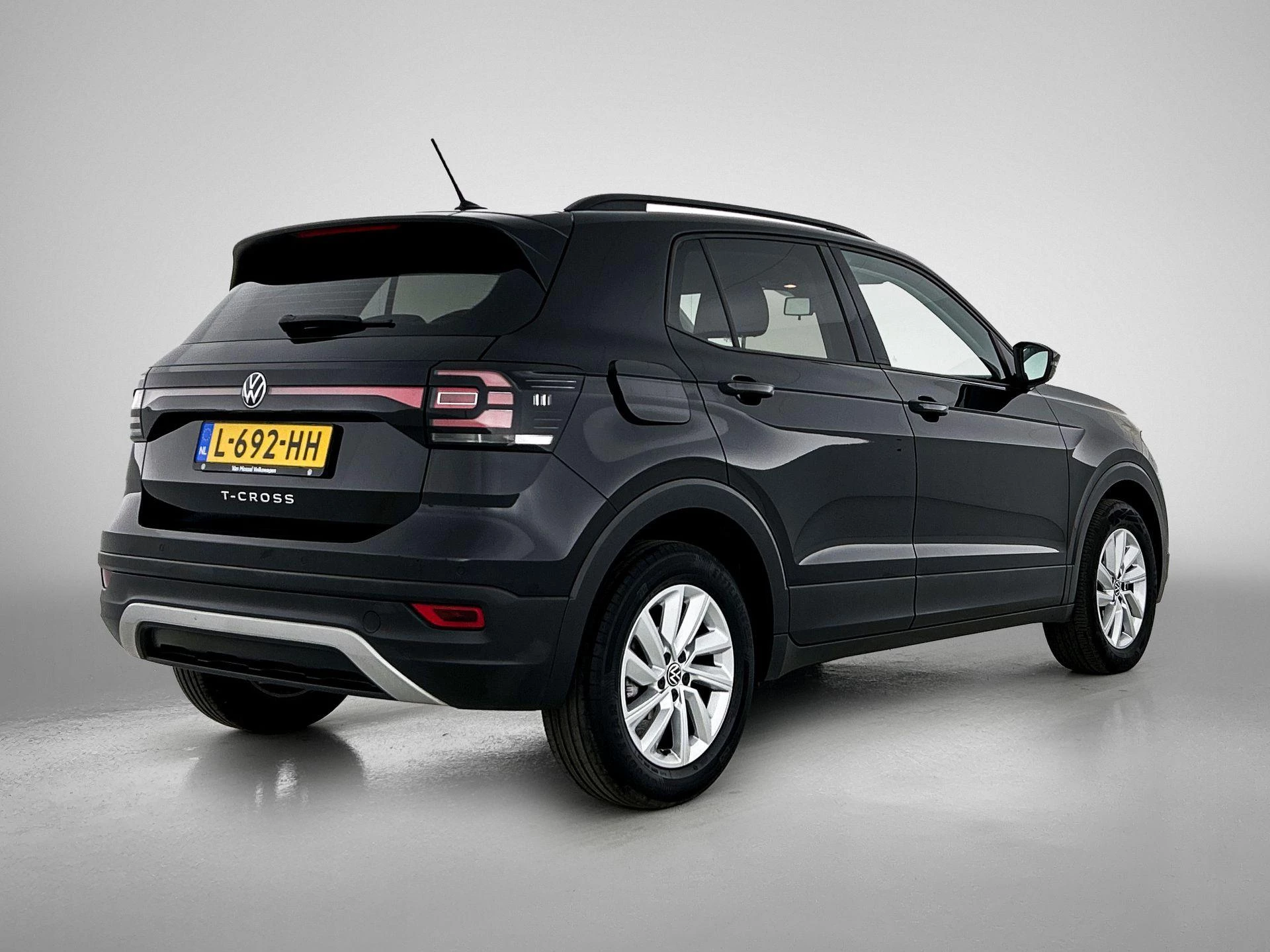 Volkswagen-T-Cross-image-3