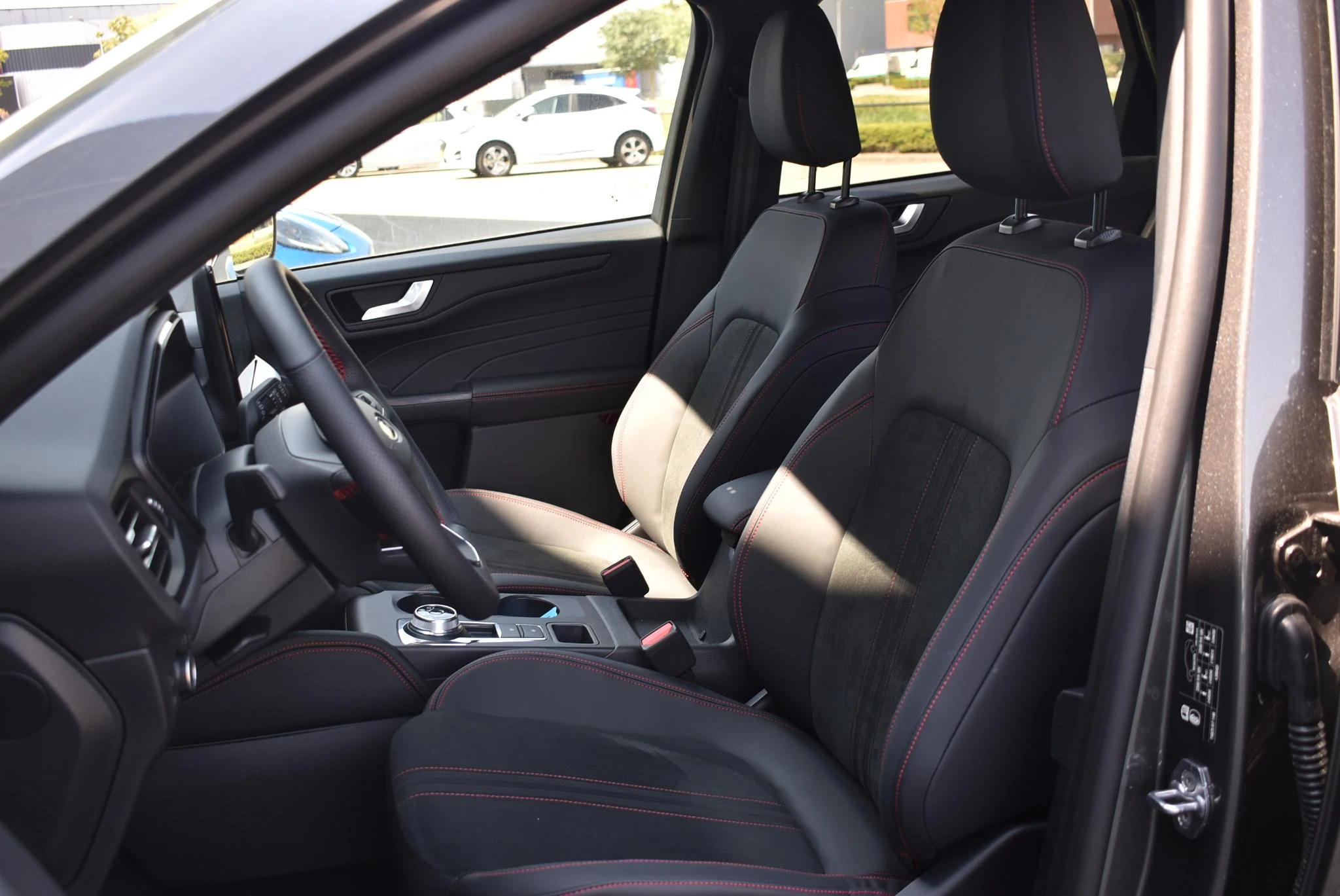Ford-Kuga-image-40