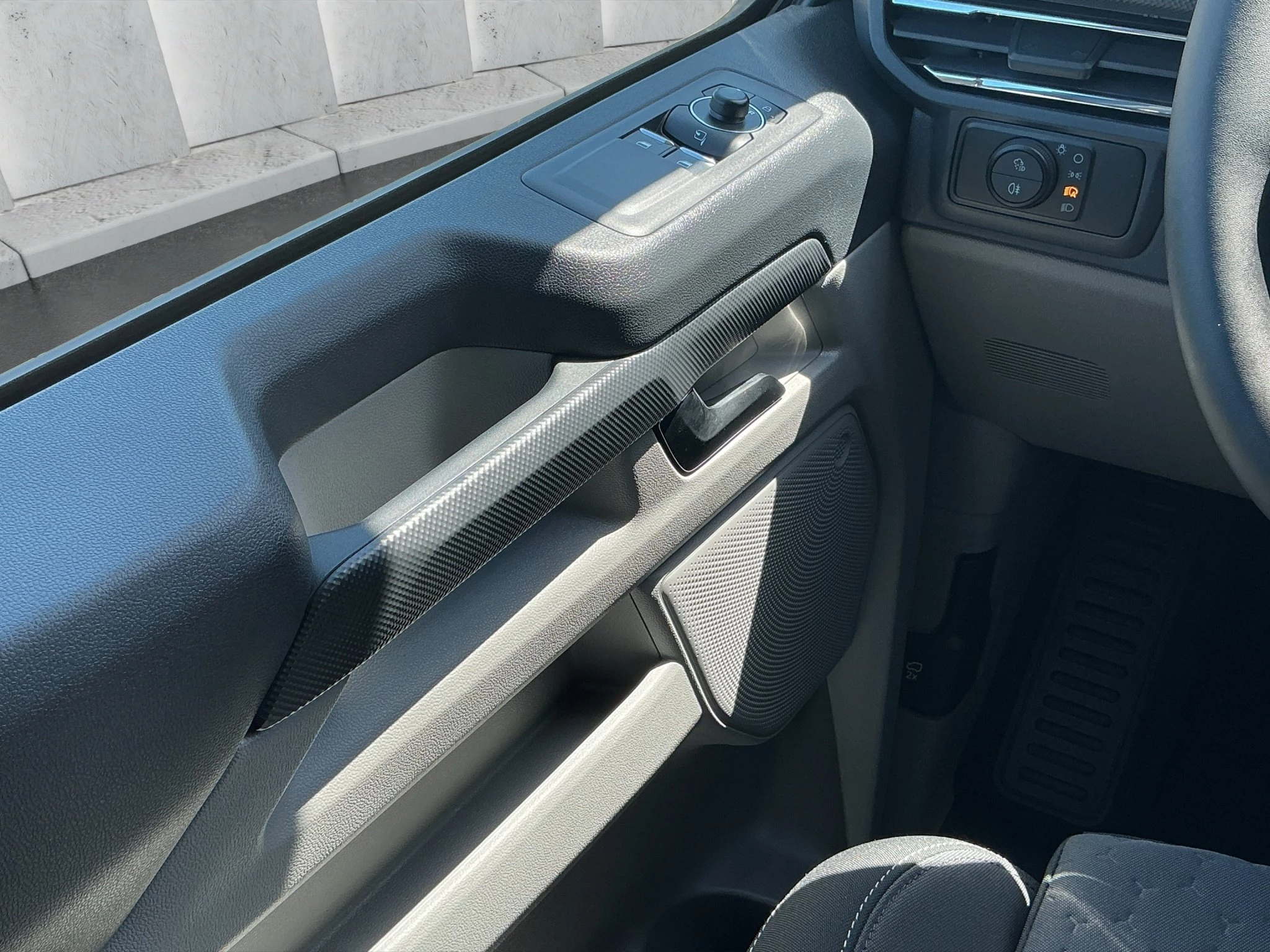 Ford-Transit Custom-image-15