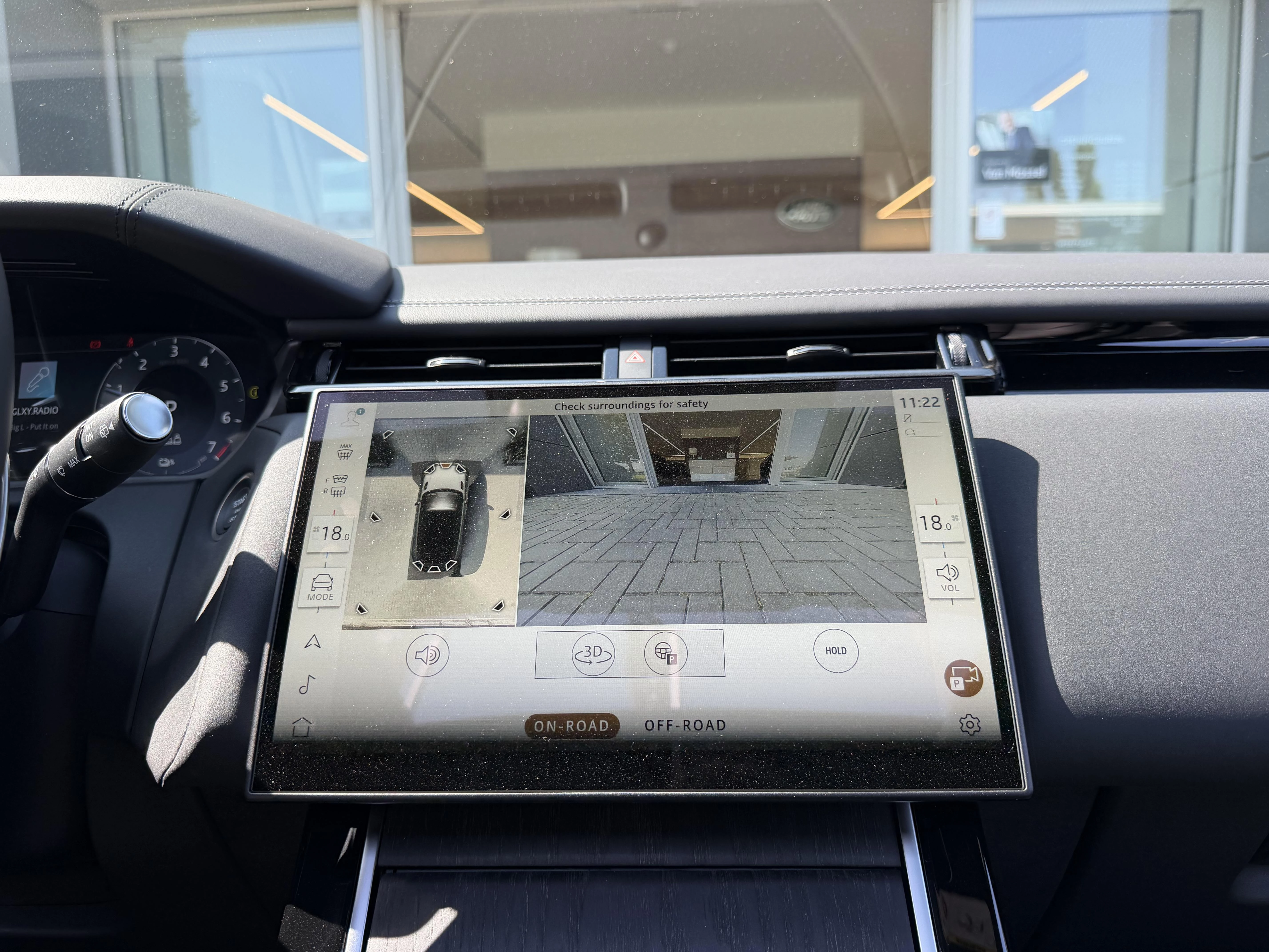 Land Rover Range Rover Velar P400e Belgravia AWD Auto. 26.75MY