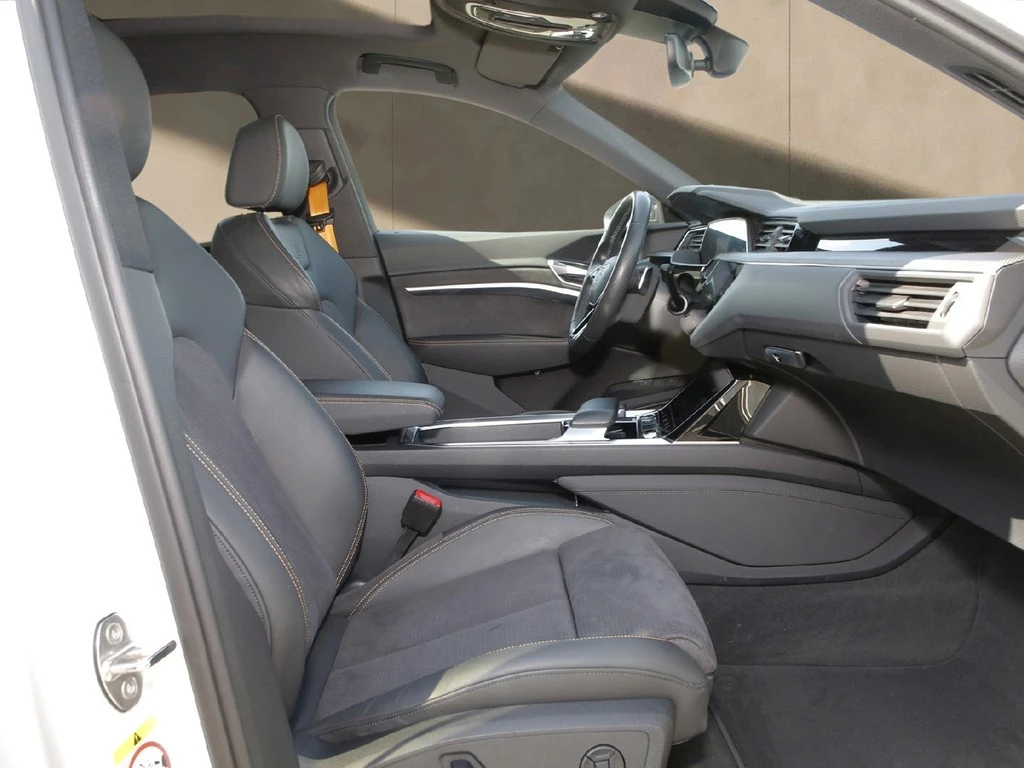 Audi e-tron Sportback 50 quattro S line PANO*R-CAM*NAVI*HuD*MATRIX-LED*SHZ
