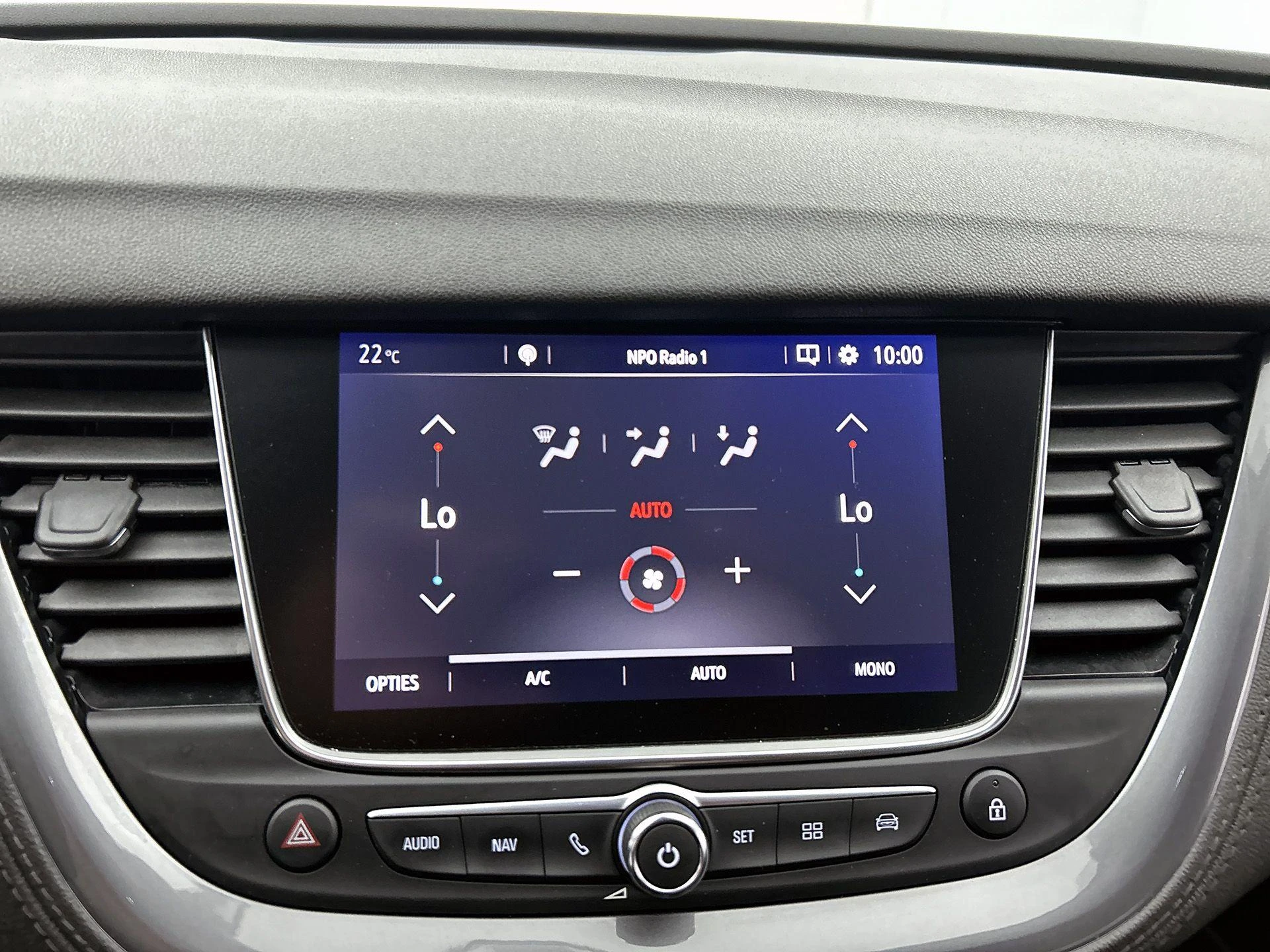 Opel-Grandland X-image-15