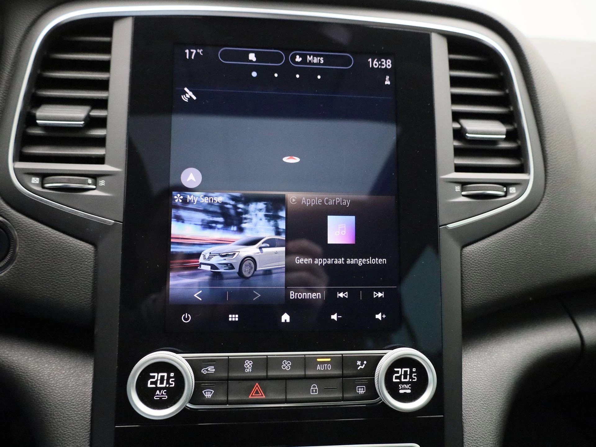 Renault-Megane E-Tech-image-20