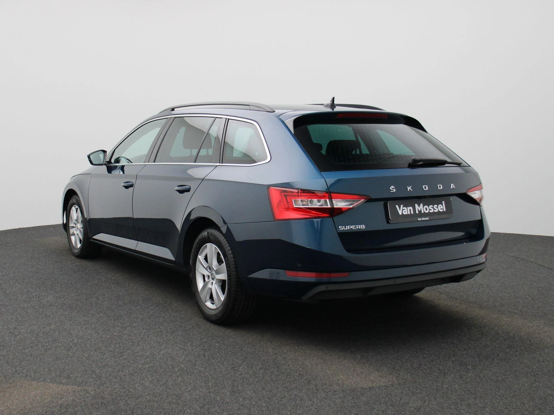 Škoda-Superb-image-1