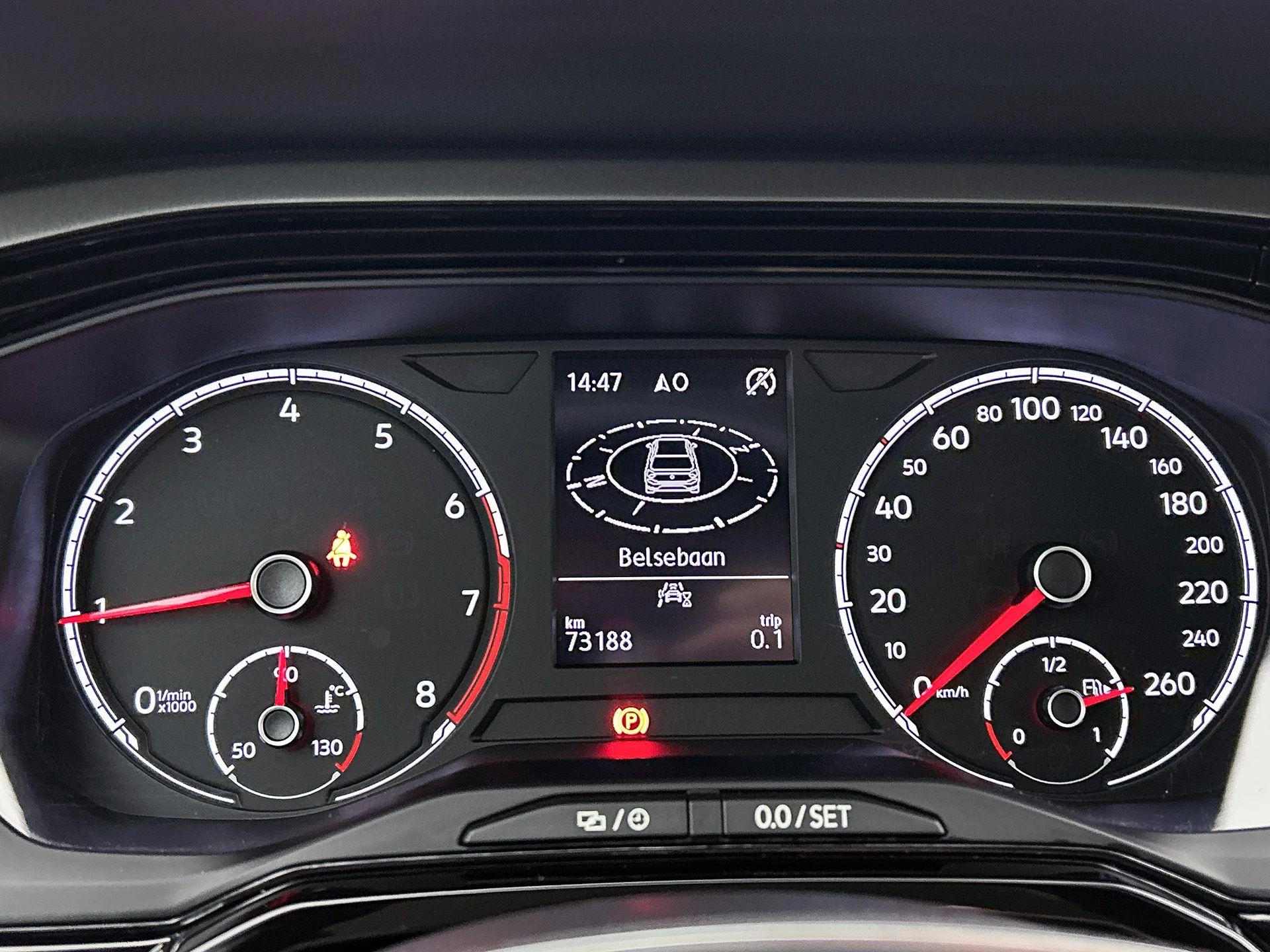 Volkswagen-Polo-image-14