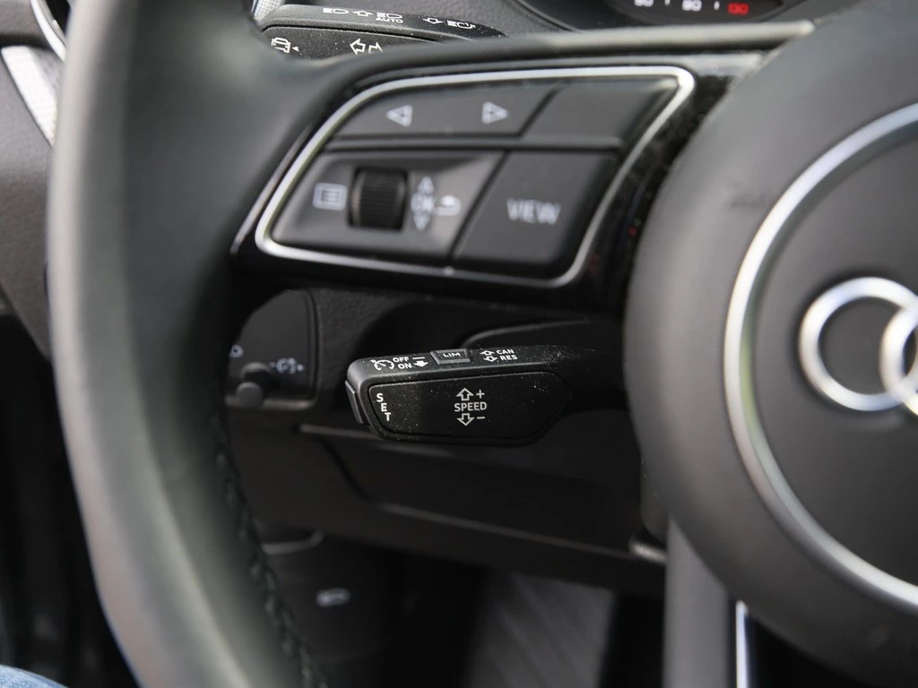 Audi Q2 30 TFSI S line AHK GRA Kamera PDC+ GWF