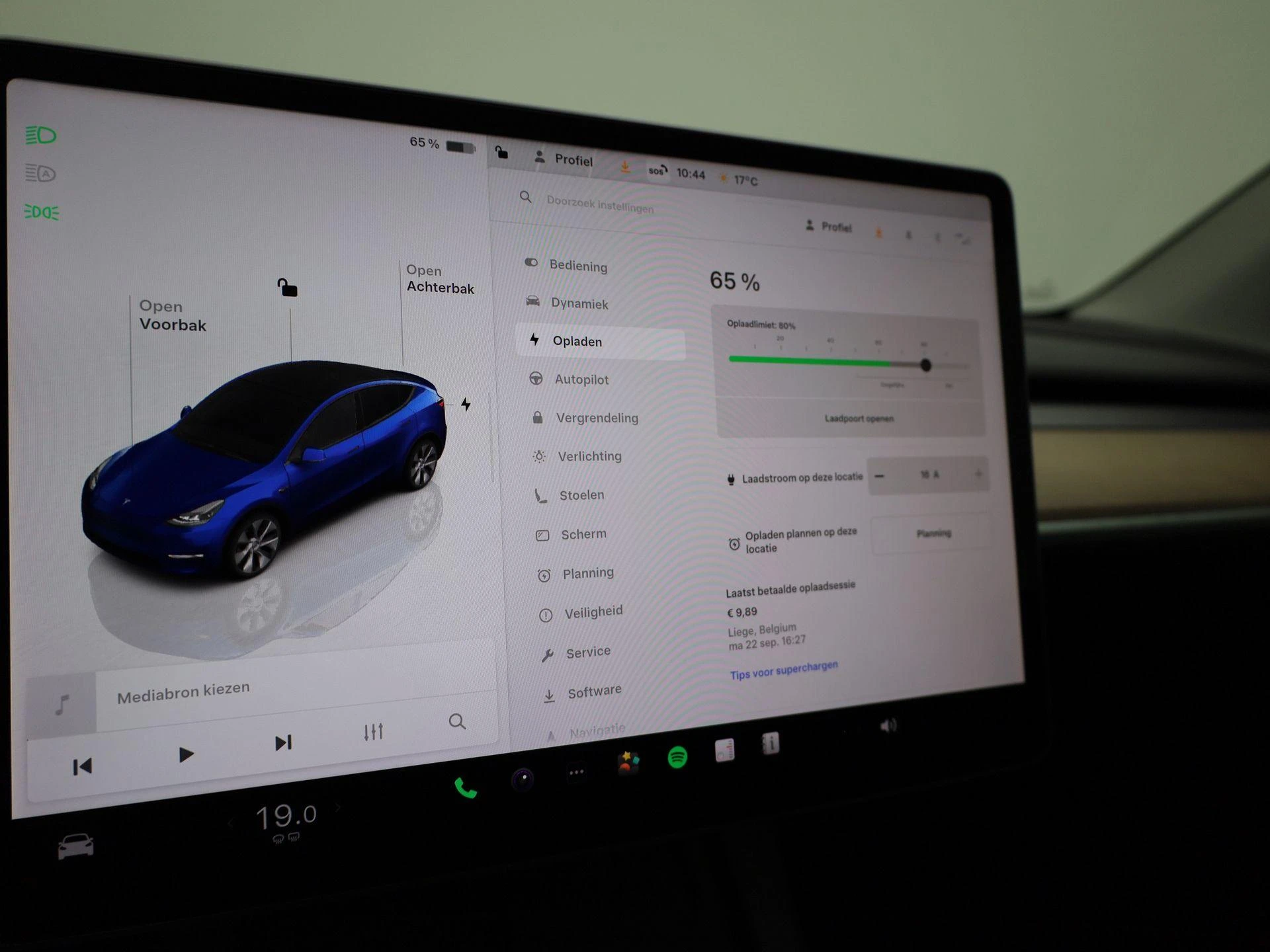 Tesla-Model Y-image-31
