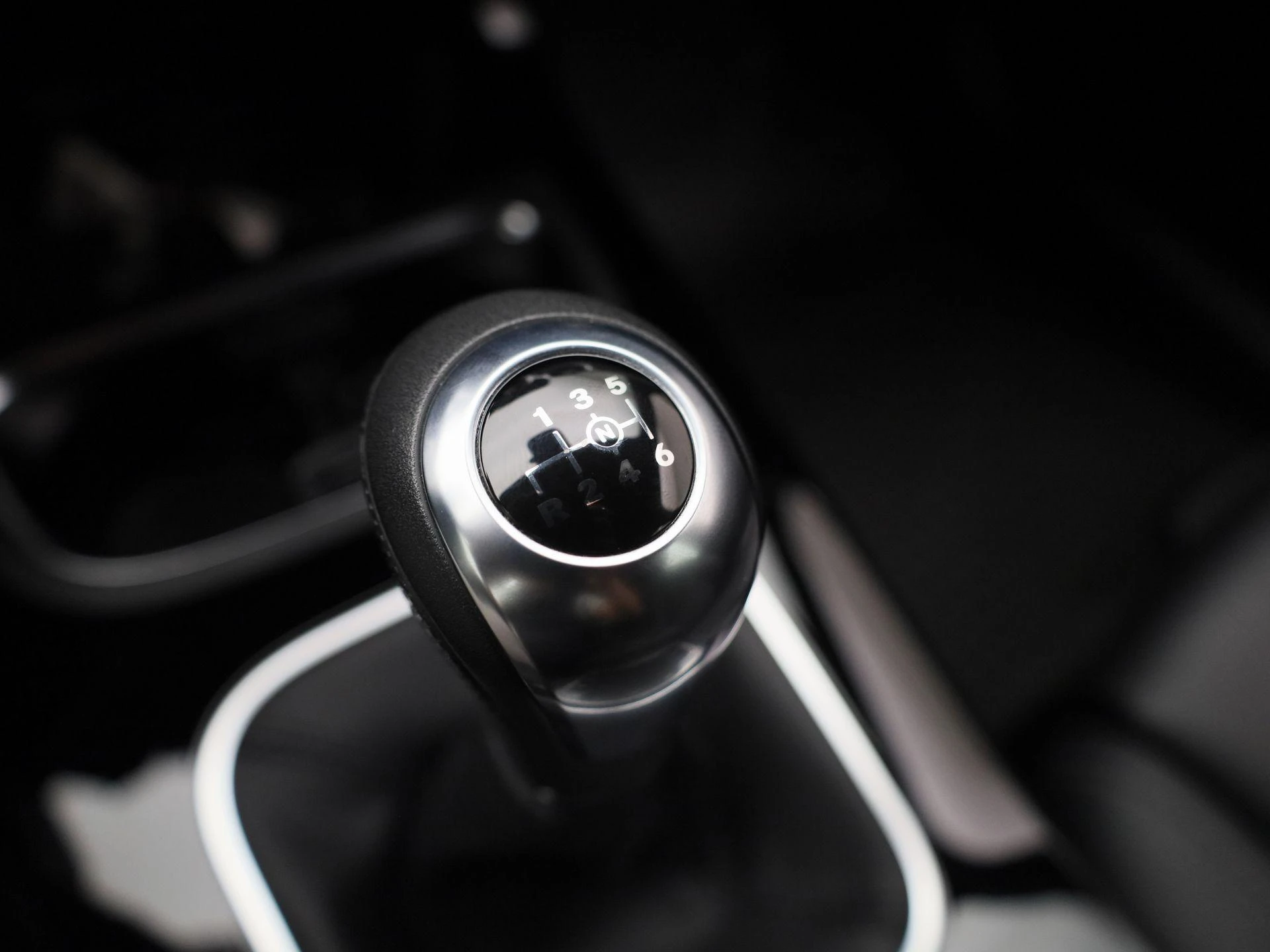 Mercedes-Benz-B-Klasse-image-23