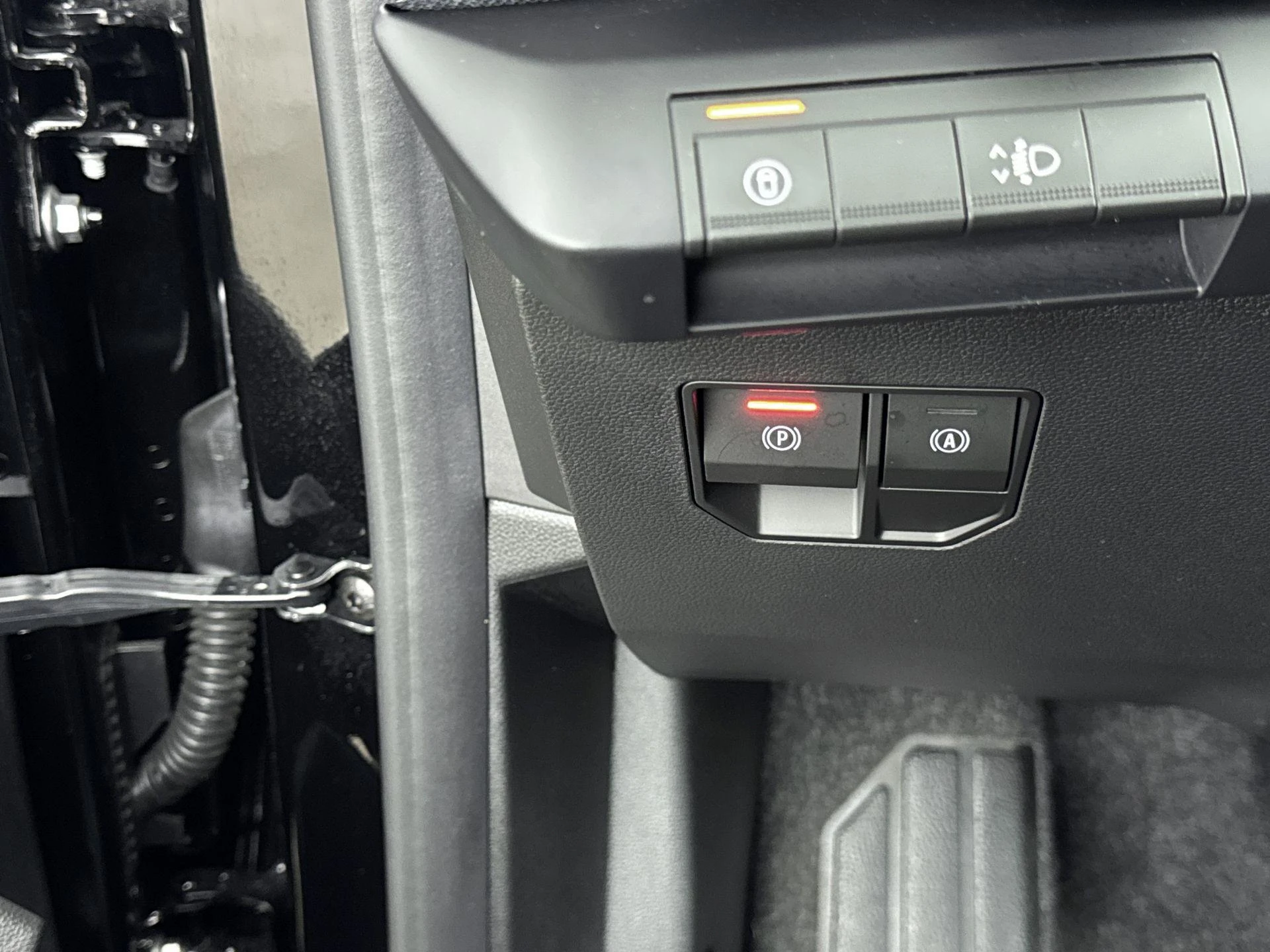 Renault-Megane E-Tech-image-19