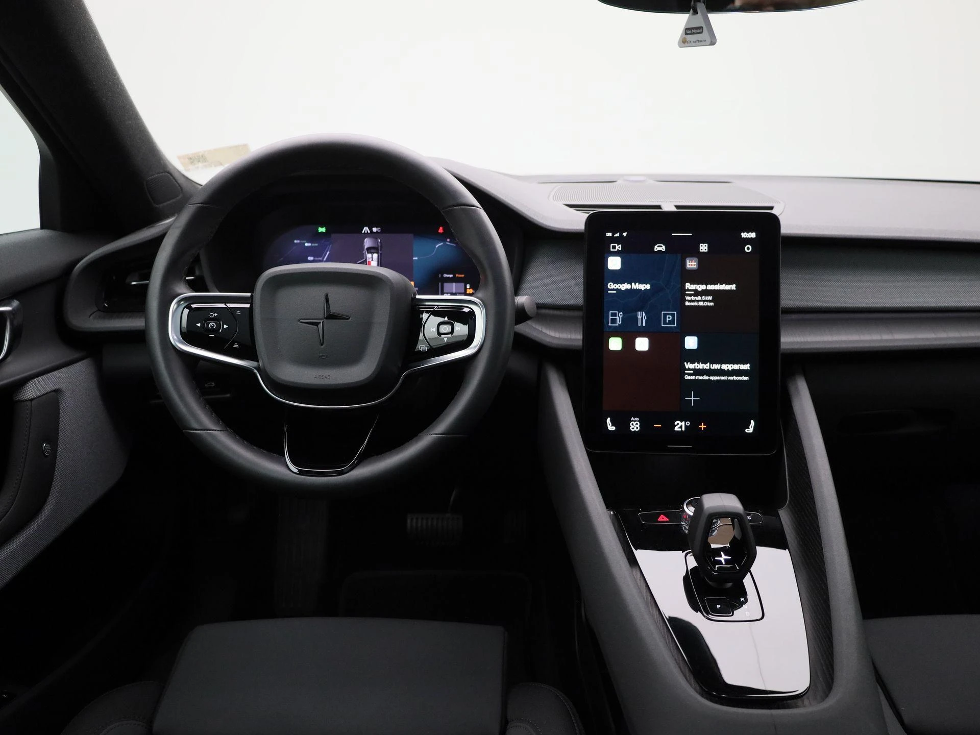 Polestar-2-image-6