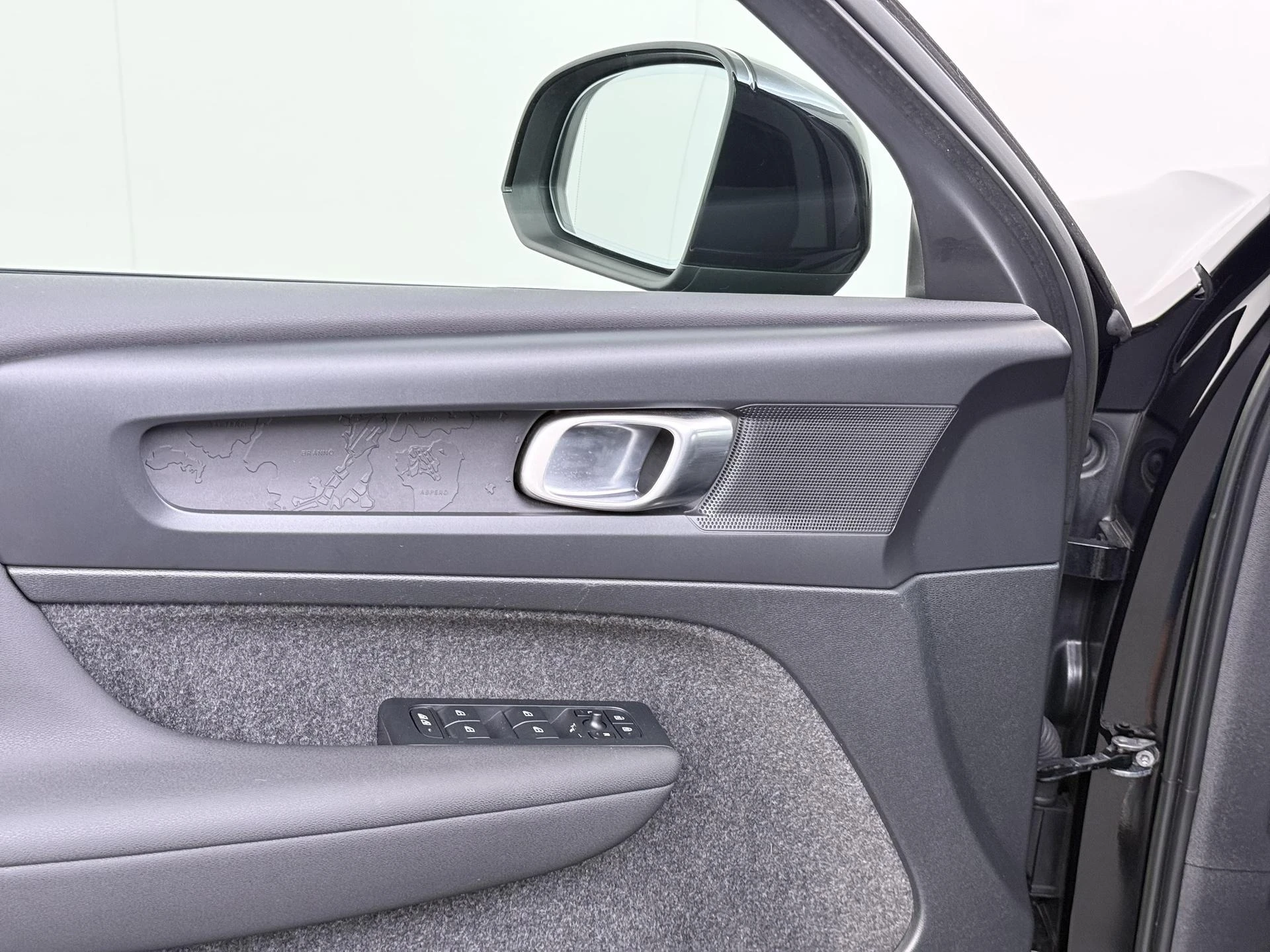 Volvo-XC40-image-11