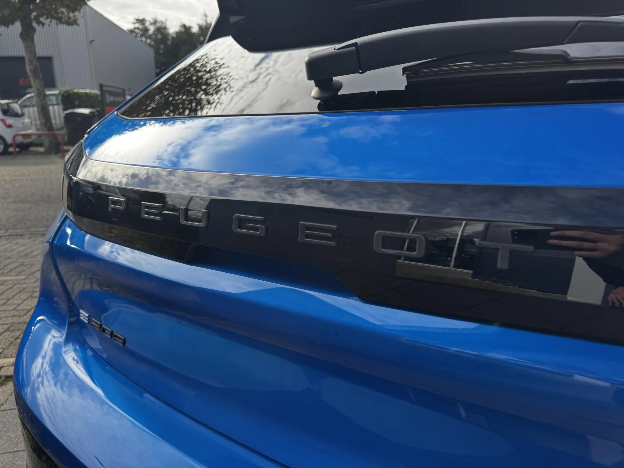 Peugeot-e-208-image-29