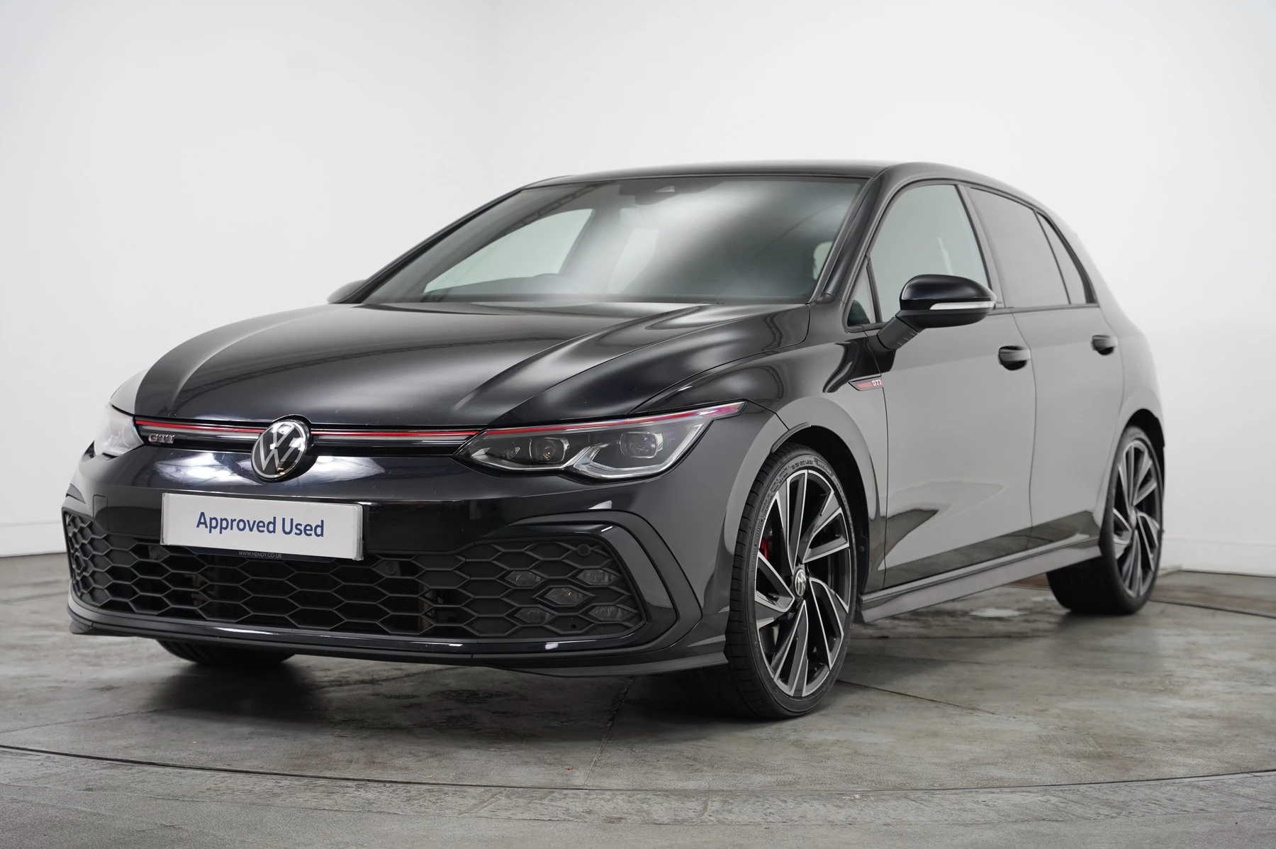 Volkswagen-Golf-image-32