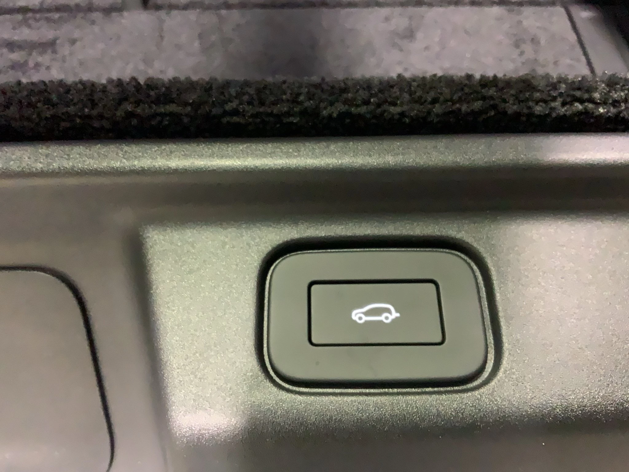 Land Rover-Range Rover-image-19