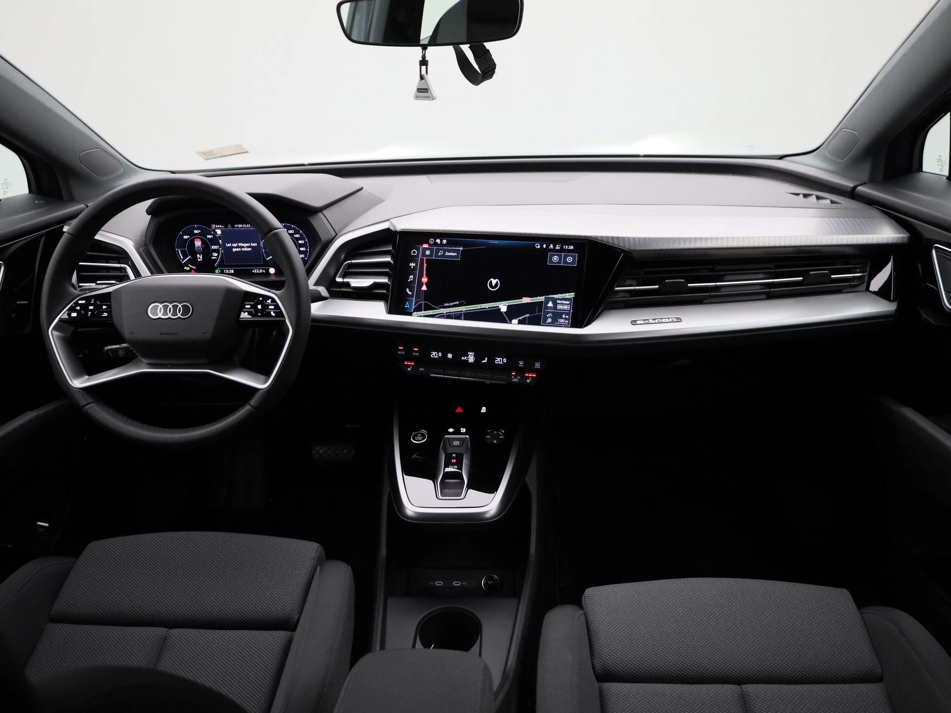Audi-Q4 e-tron-image-39