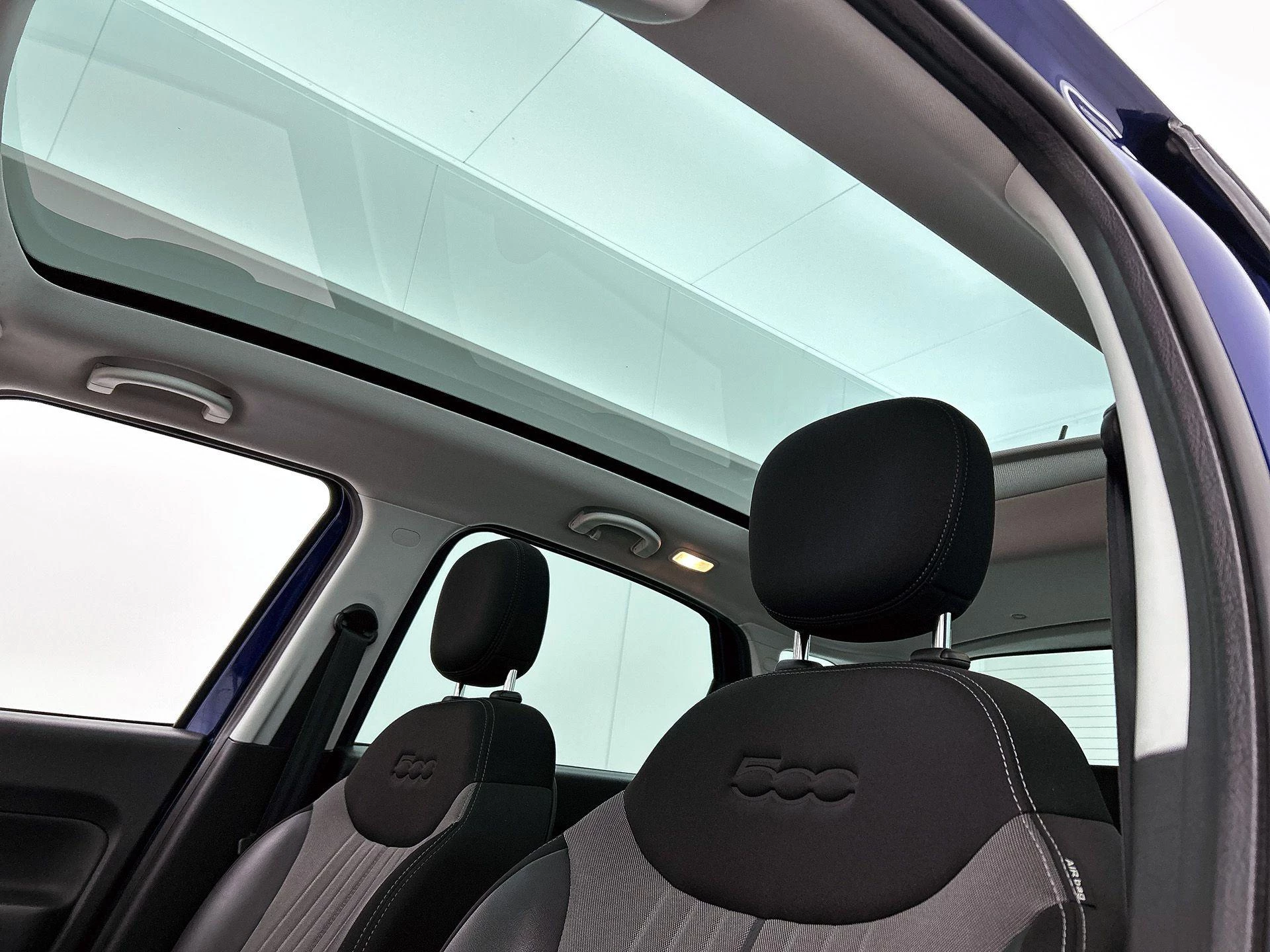 Fiat-500L-image-23