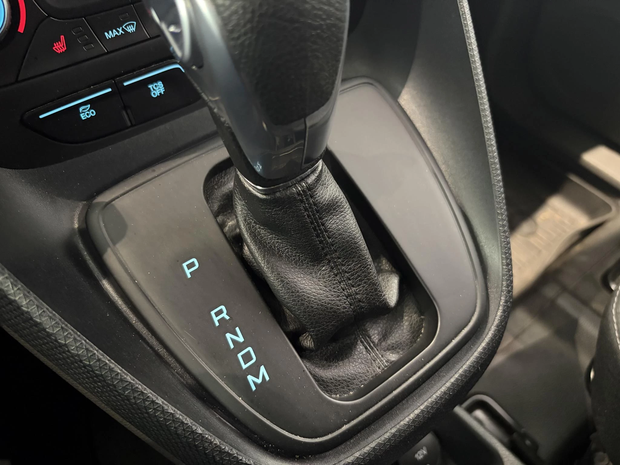 Ford-Transit Connect-image-24