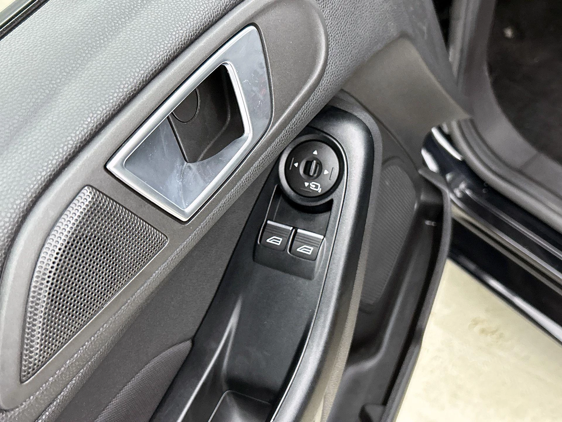 Ford-Fiesta-image-24