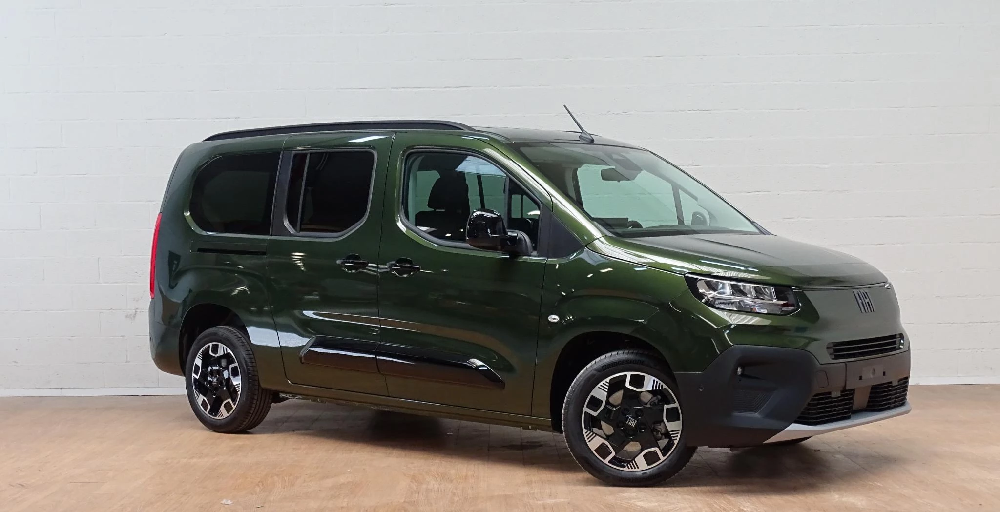 Fiat Qubo L 1.5 BlueHDI 130 S&S AT La Prima Long 7 seats gps+c