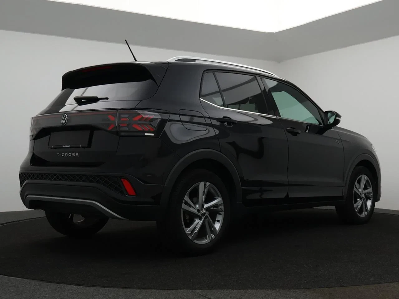Volkswagen-T-Cross-image-6