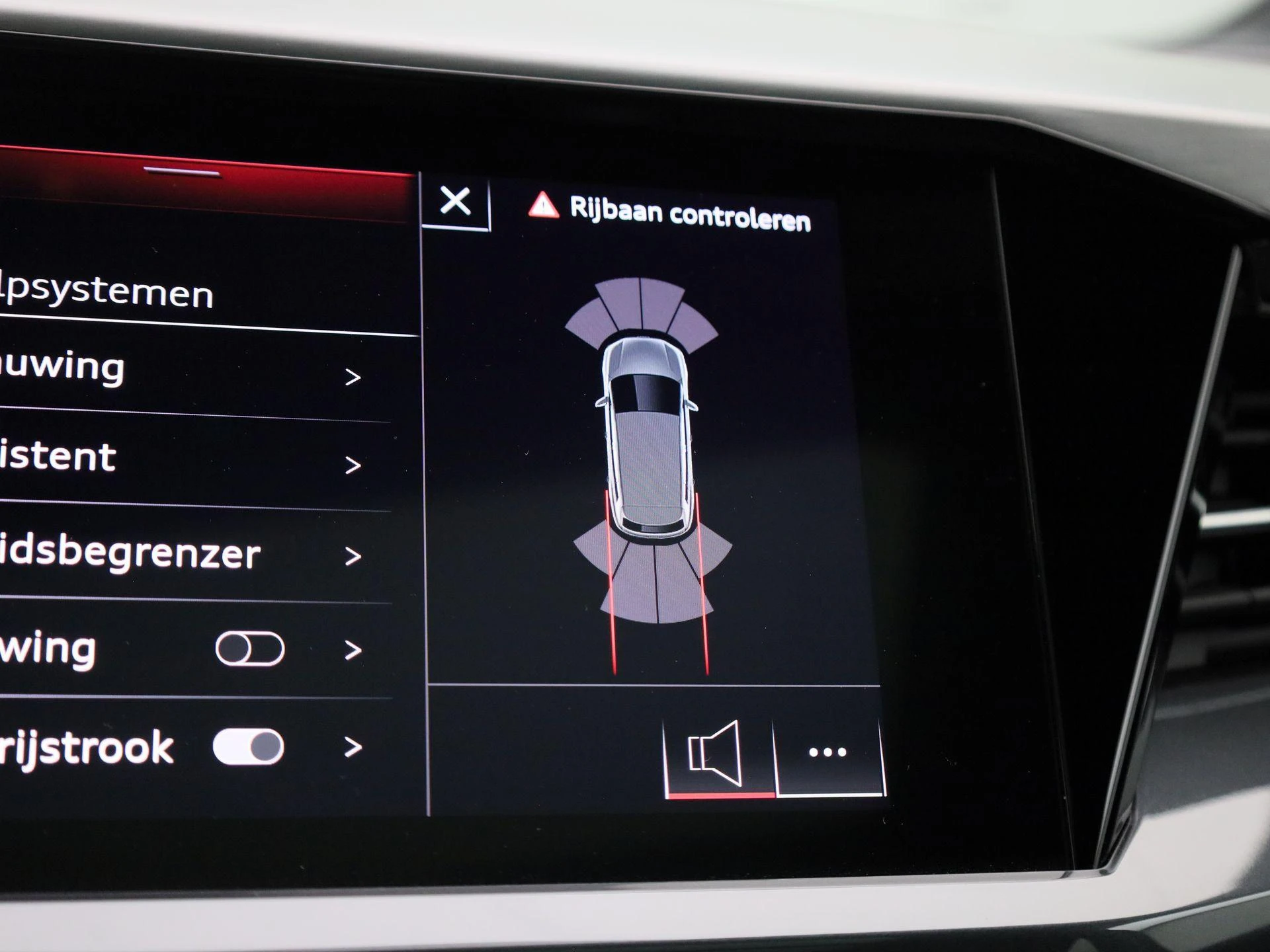 Audi-Q4 e-tron-image-36