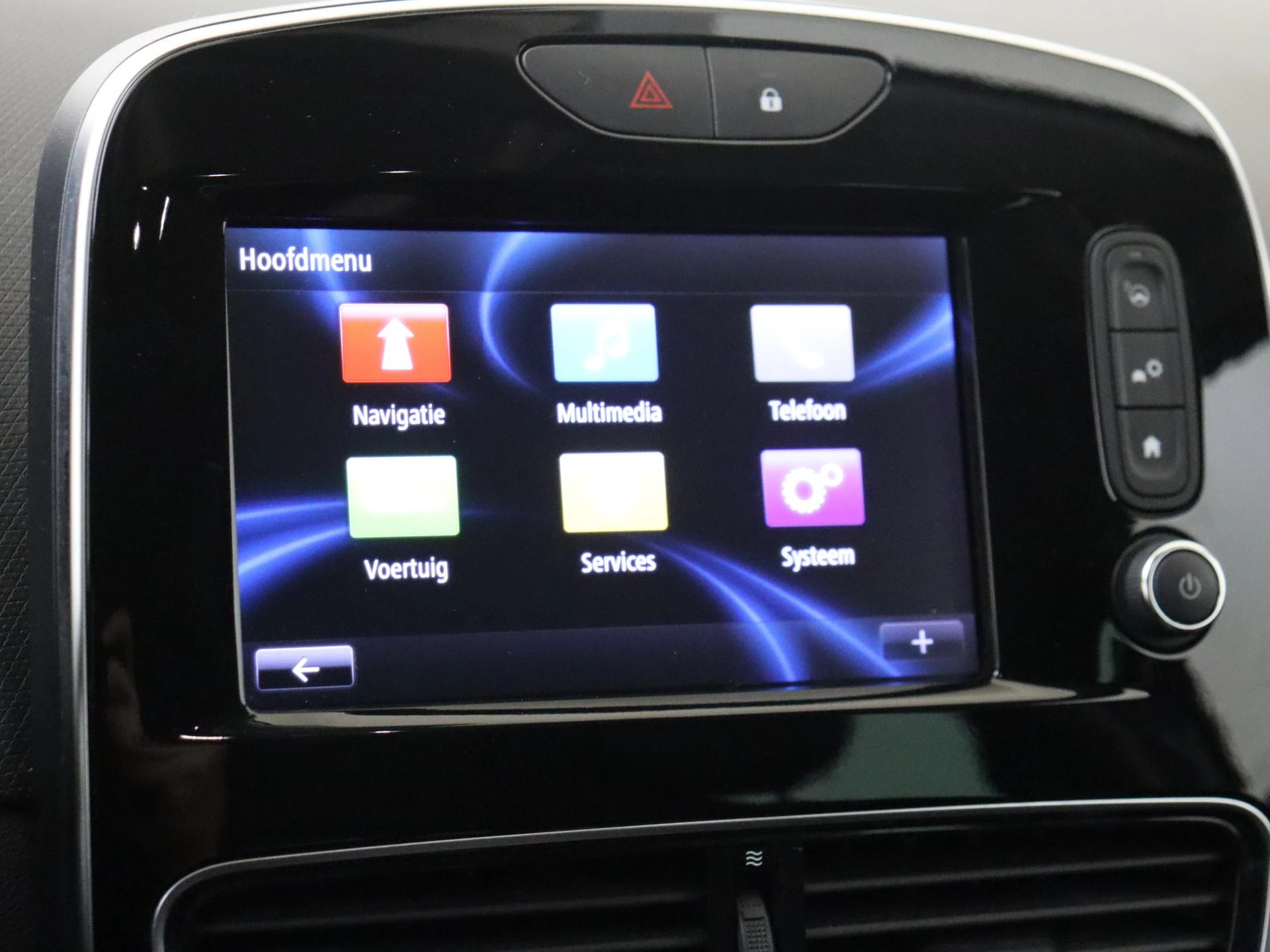 Renault-Clio-image-15