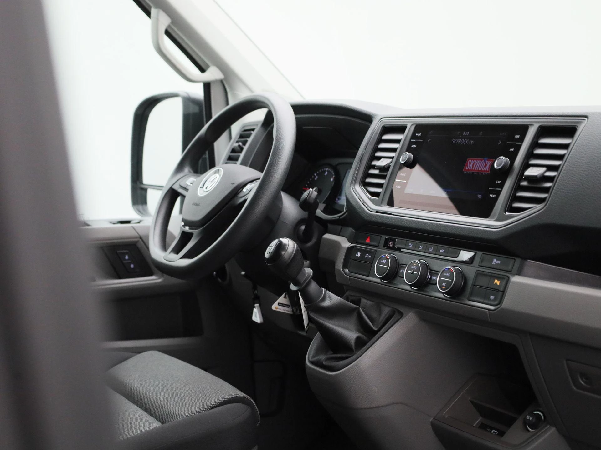 Volkswagen Crafter 2.0 TDI L3H3 140PK