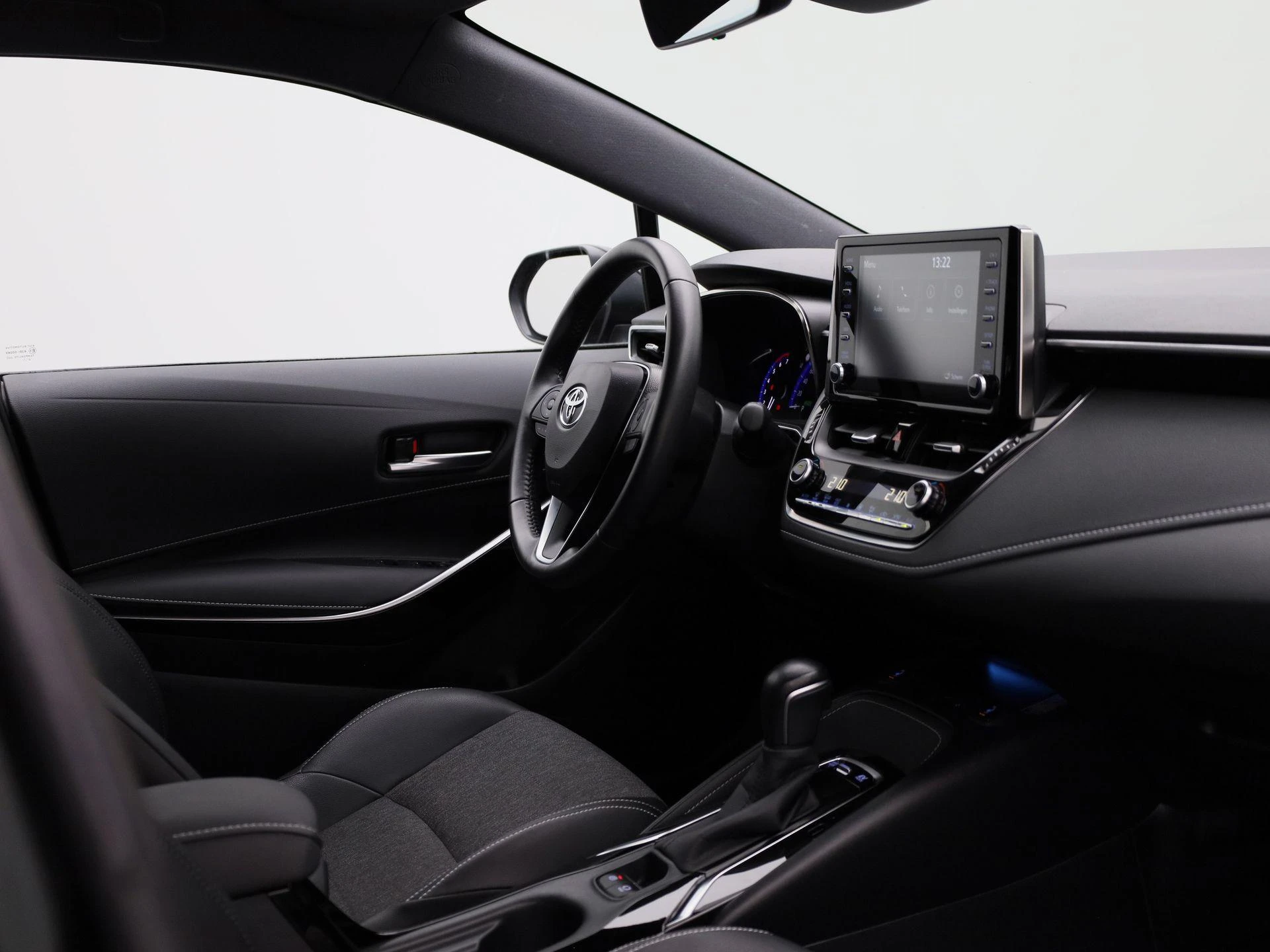 Toyota-Corolla Touring Sports-image-28