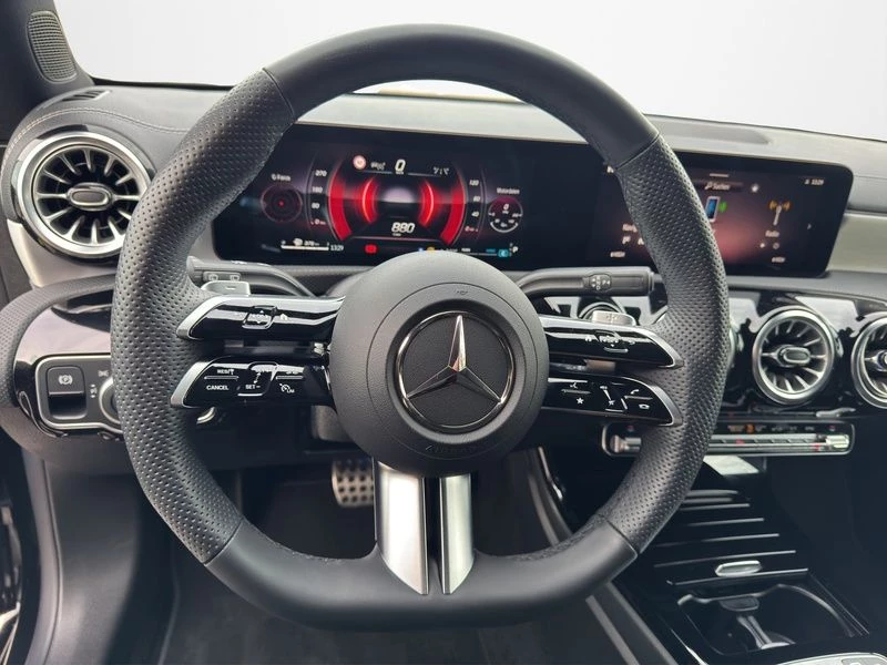 Mercedes-Benz CLA 200 SB AMG NIGHT AHK DISTRO LED NAVI AMG LineX118 CLA 200 SB AMG NIGHT AHK DISTRO LED NAVI AMG Line