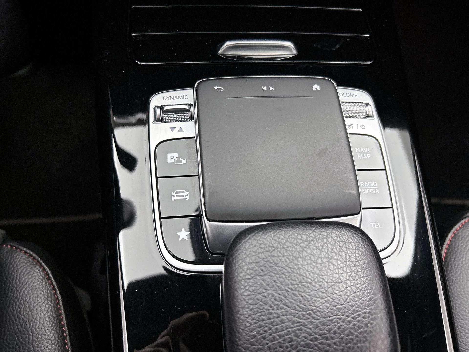 Mercedes-Benz-A-Klasse-image-8