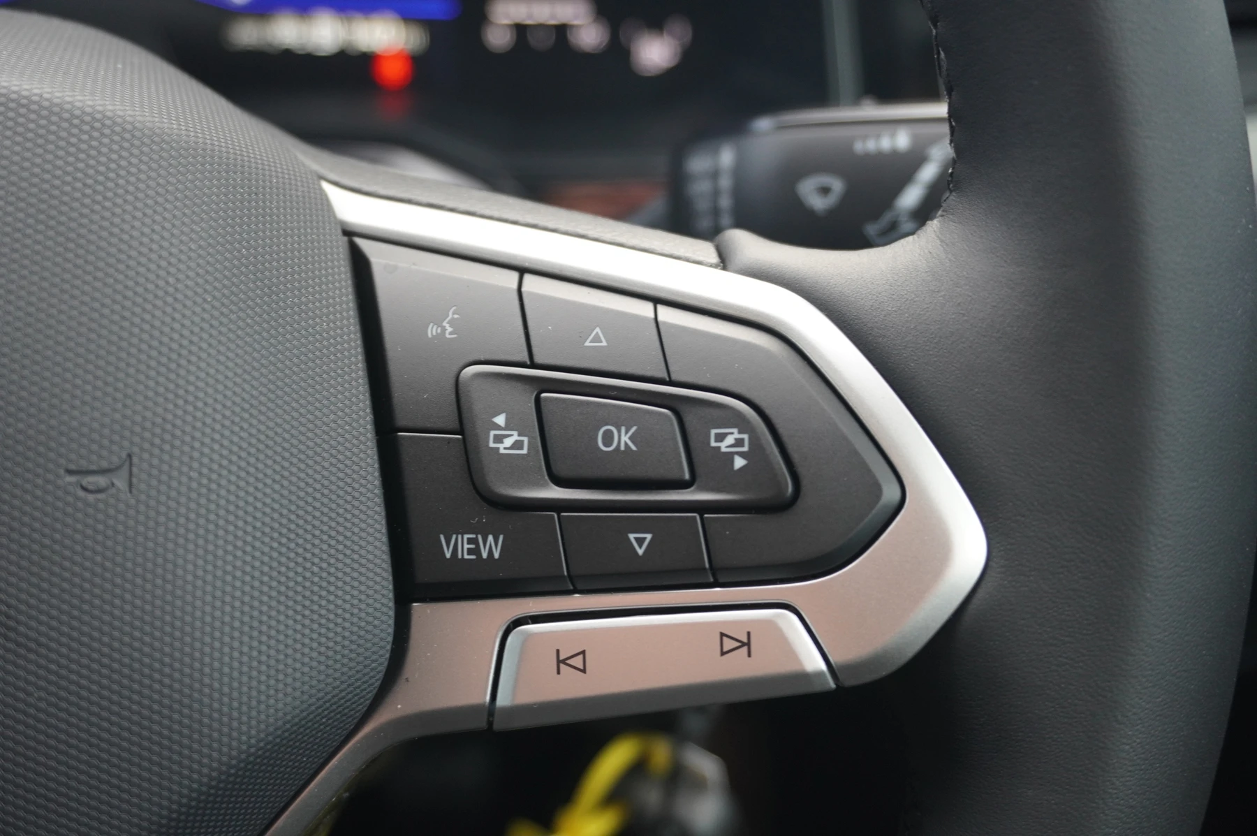 Volkswagen-Polo-image-27