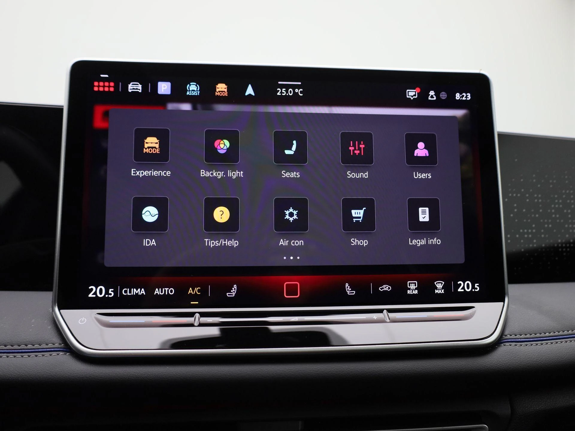 Volkswagen-Tiguan-image-32