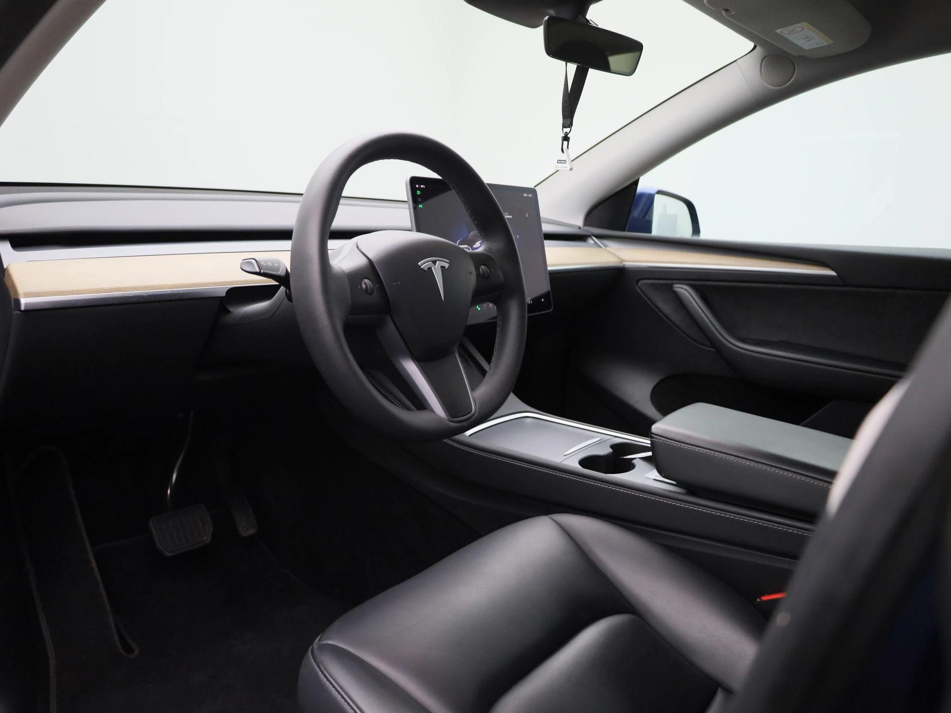 Tesla-Model Y-image-32