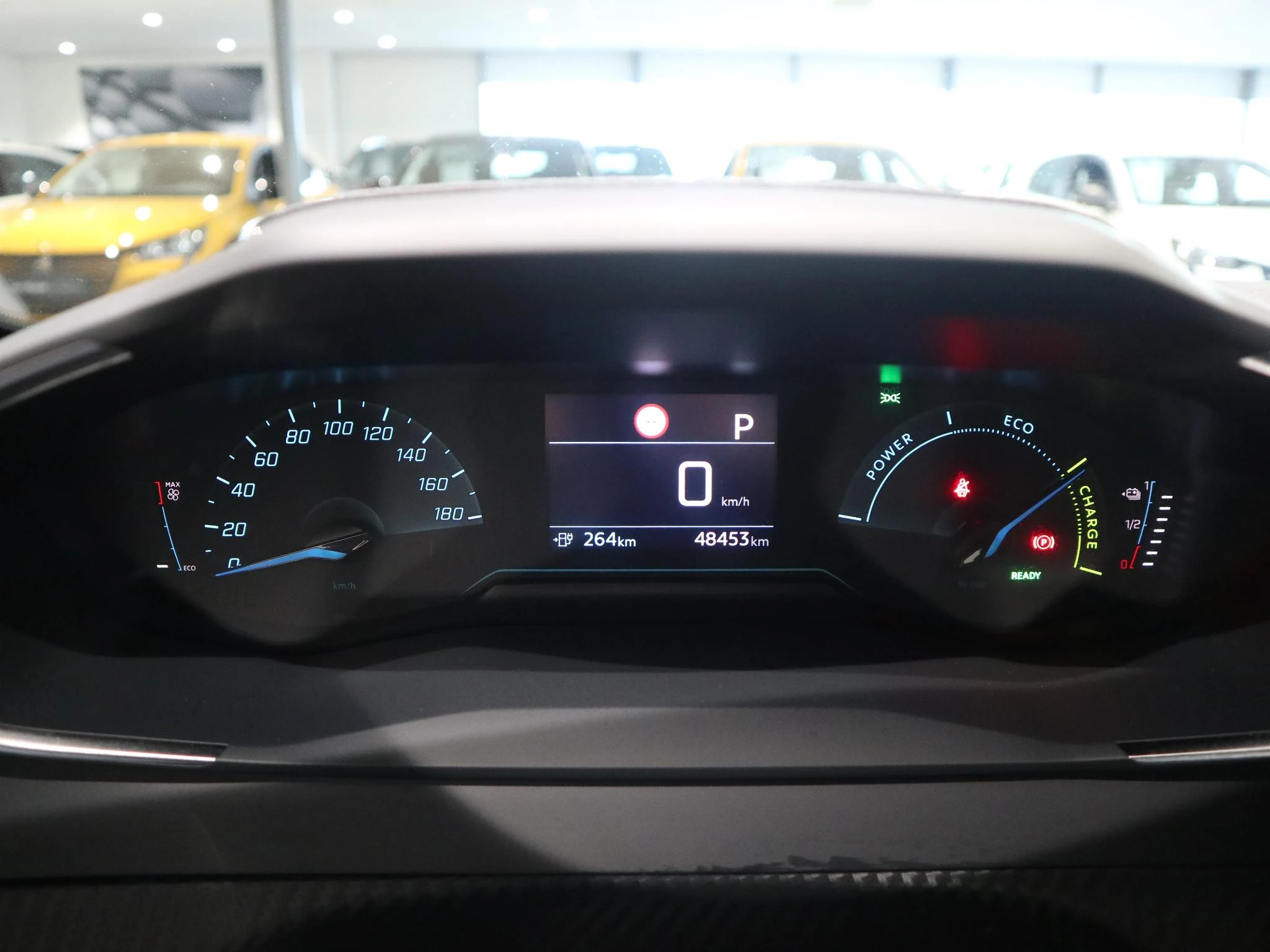Peugeot-e-208-image-13