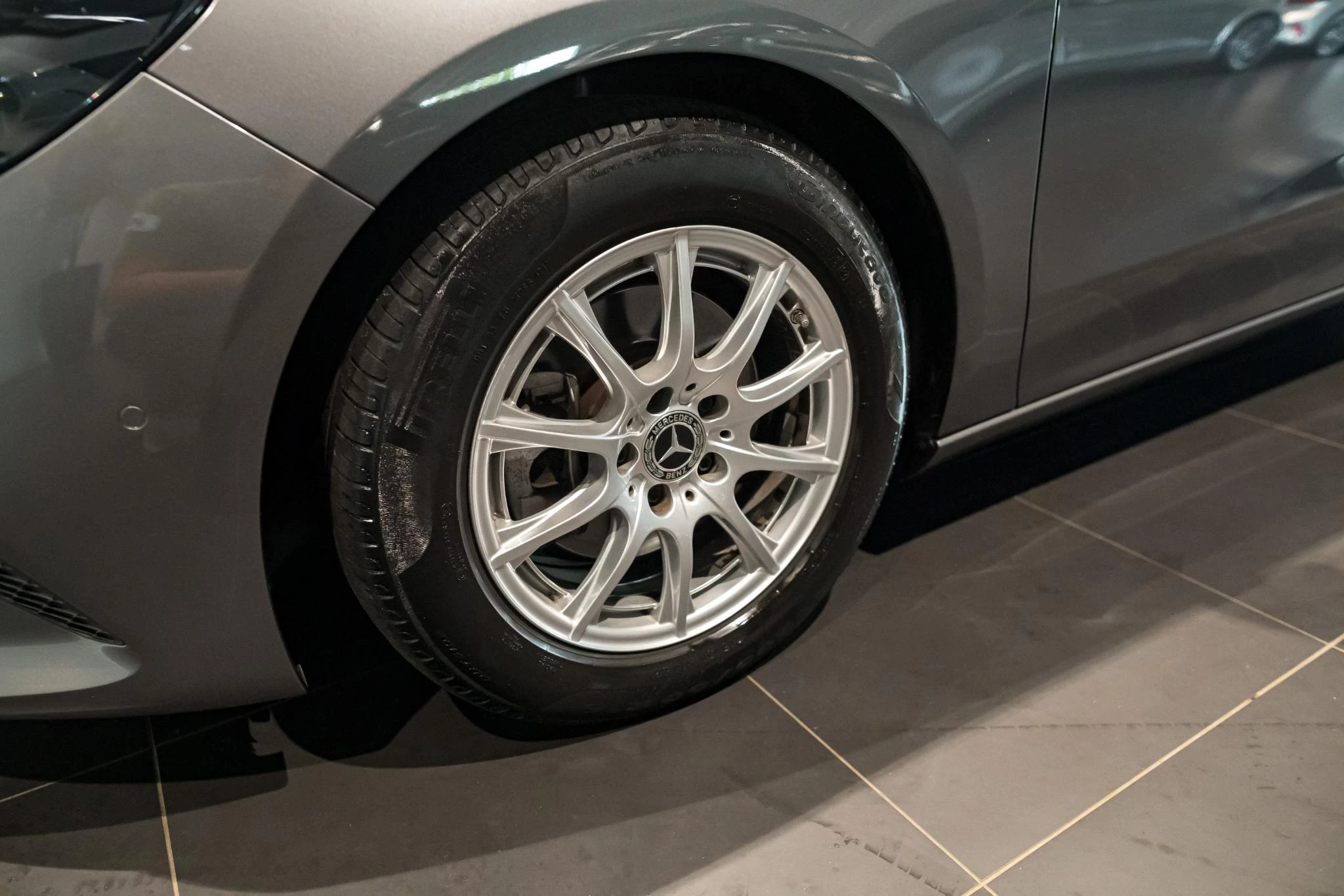 Mercedes-Benz-B-Klasse-image-9