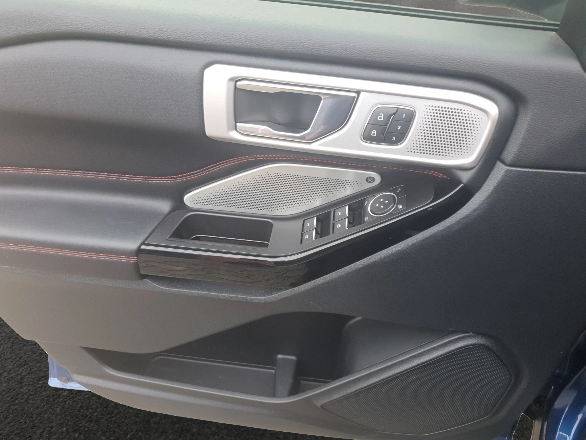 Ford-Explorer-image-16