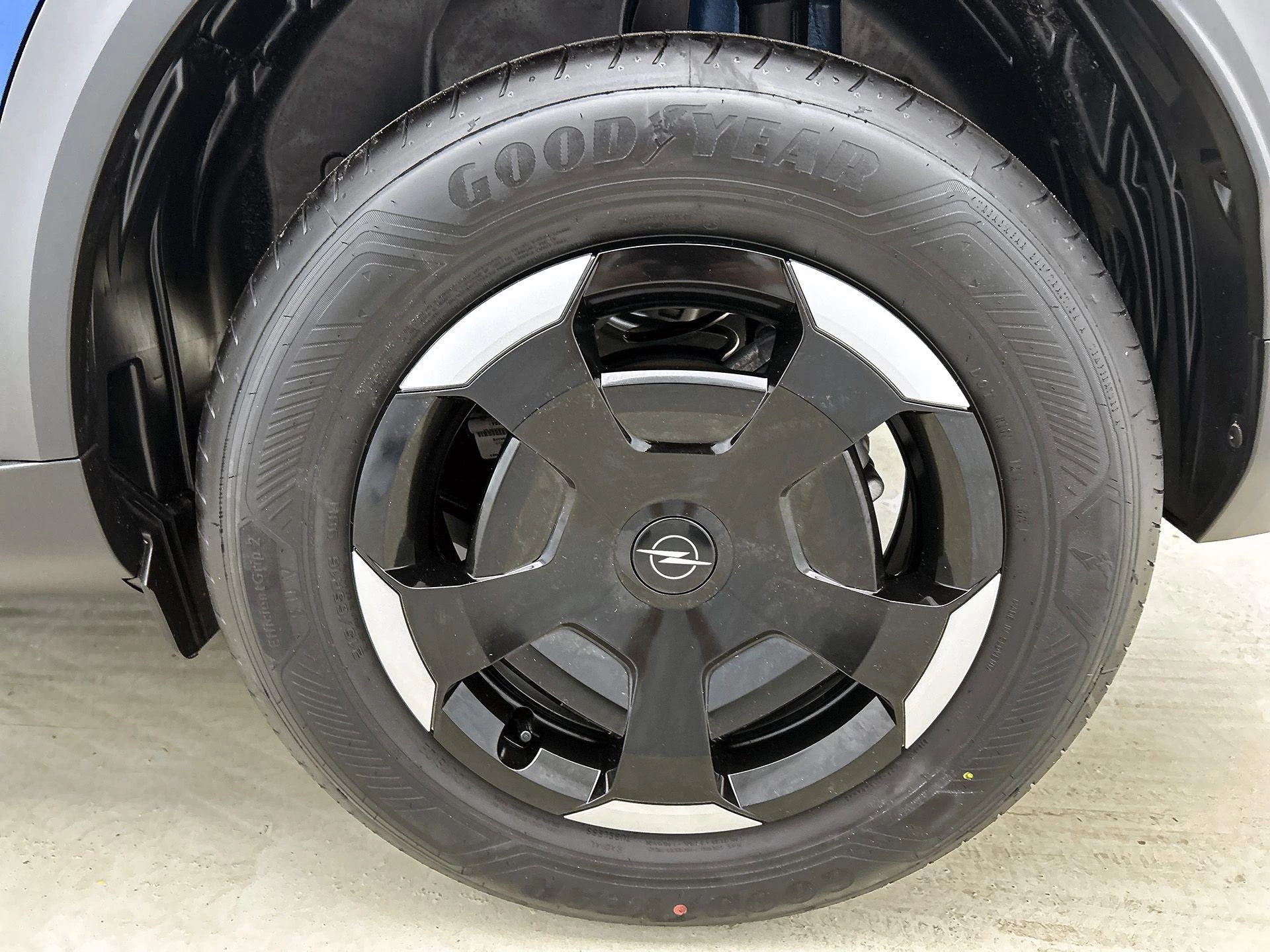 Opel-Frontera-image-31