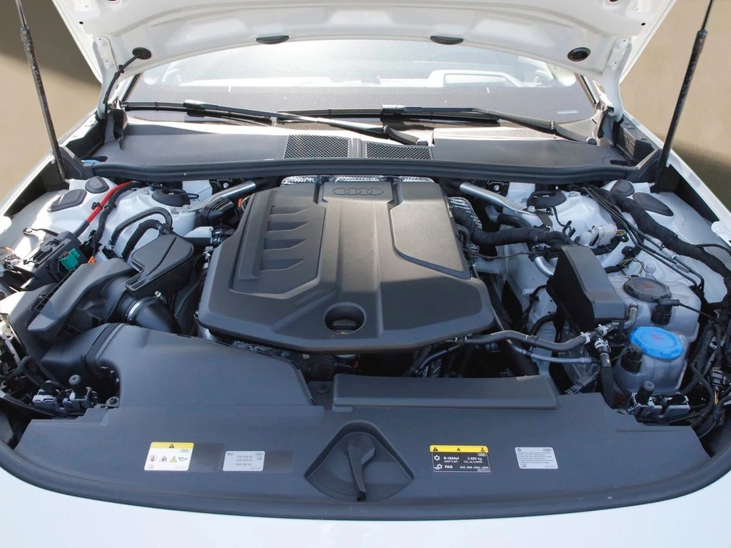 Audi A5 Lim. e-hybrid Q S-line 19"|PANO|MATRIX|HuD|B&O